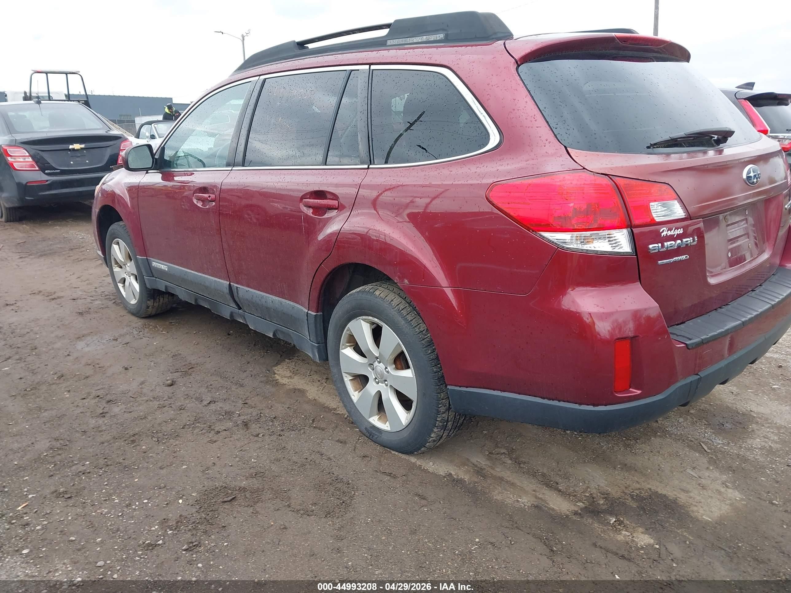 2012 Subaru Outback 2.5i Premium Red vin: 4S4BRCCC1C3240176