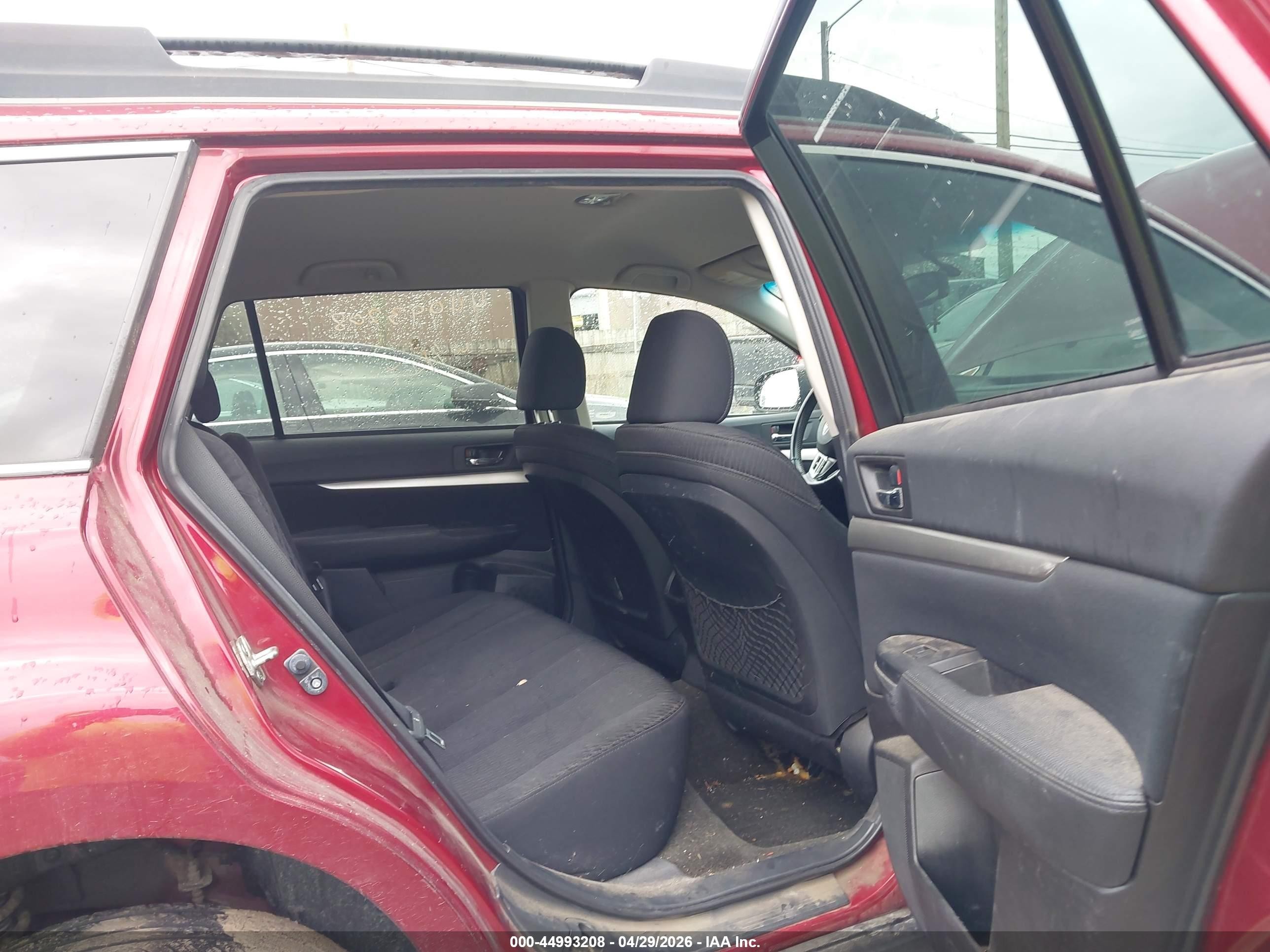 2012 Subaru Outback 2.5i Premium Red vin: 4S4BRCCC1C3240176