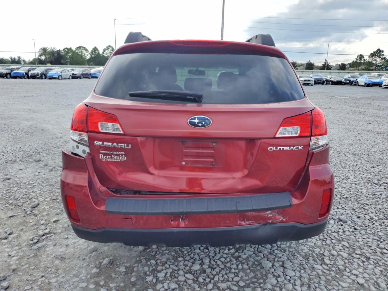 2013 Subaru Outback 2.5i Premium Red vin: 4S4BRCCC1D3283921