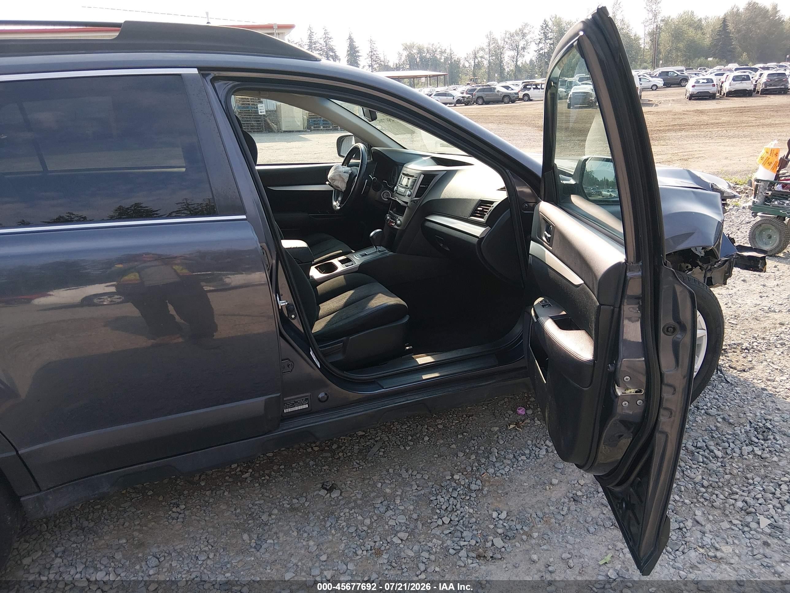 2013 Subaru Outback 2.5i Premium Gray vin: 4S4BRCCC1D3290657