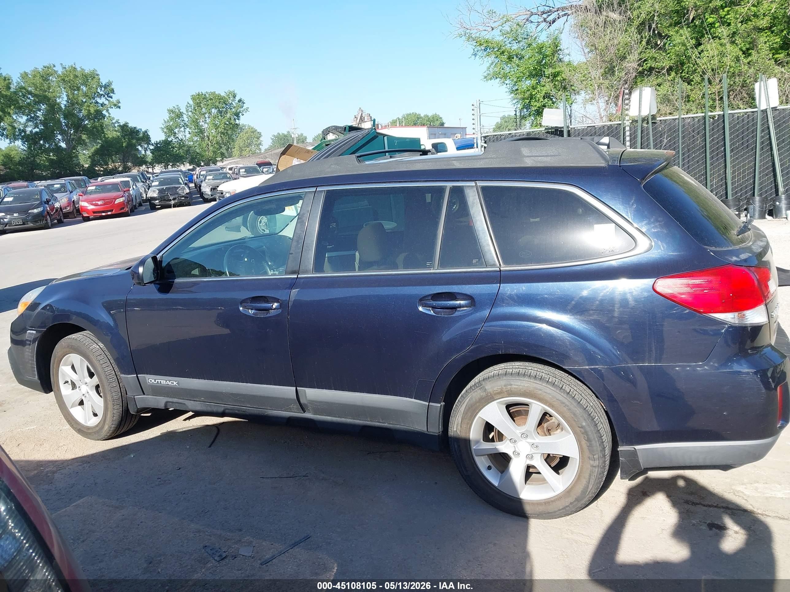 2014 Subaru Outback 2.5i Premium Blue vin: 4S4BRCCC1E3200876