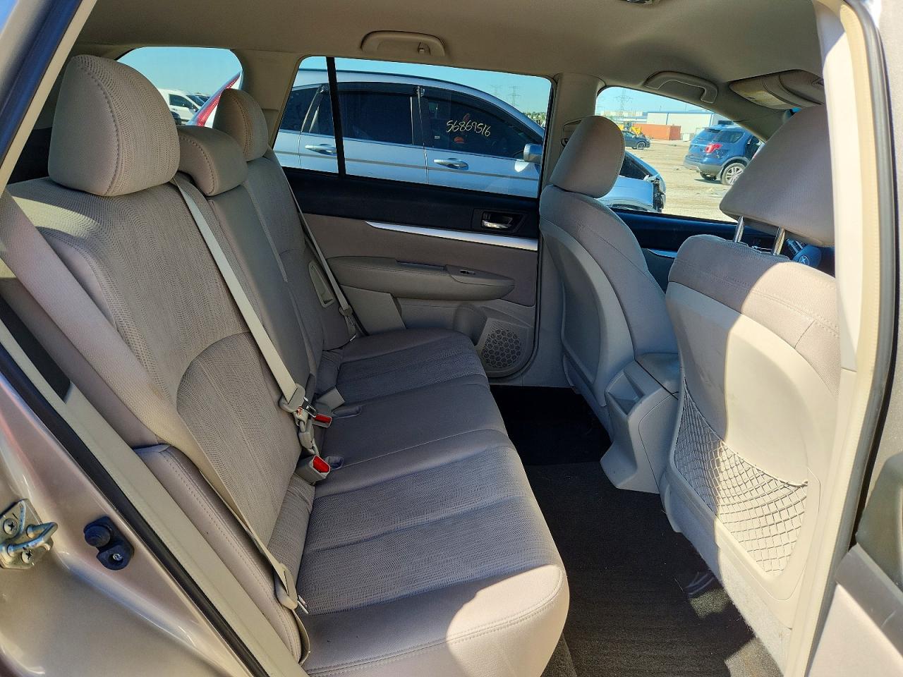 2014 Subaru Outback 2.5i Premium Gray vin: 4S4BRCCC1E3233022