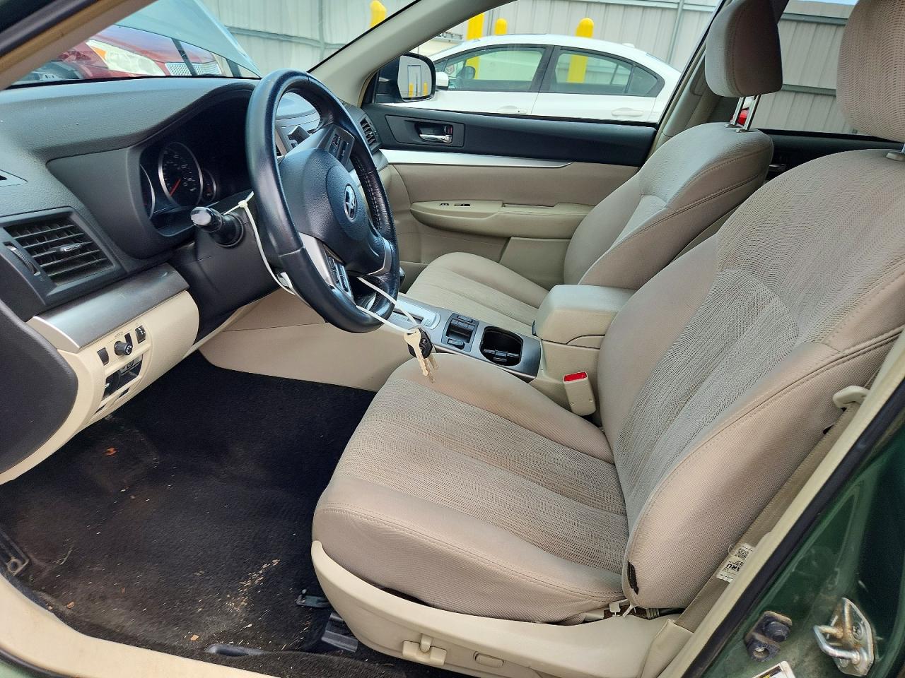 2014 Subaru Outback 2.5i Premium Green vin: 4S4BRCCC1E3246675