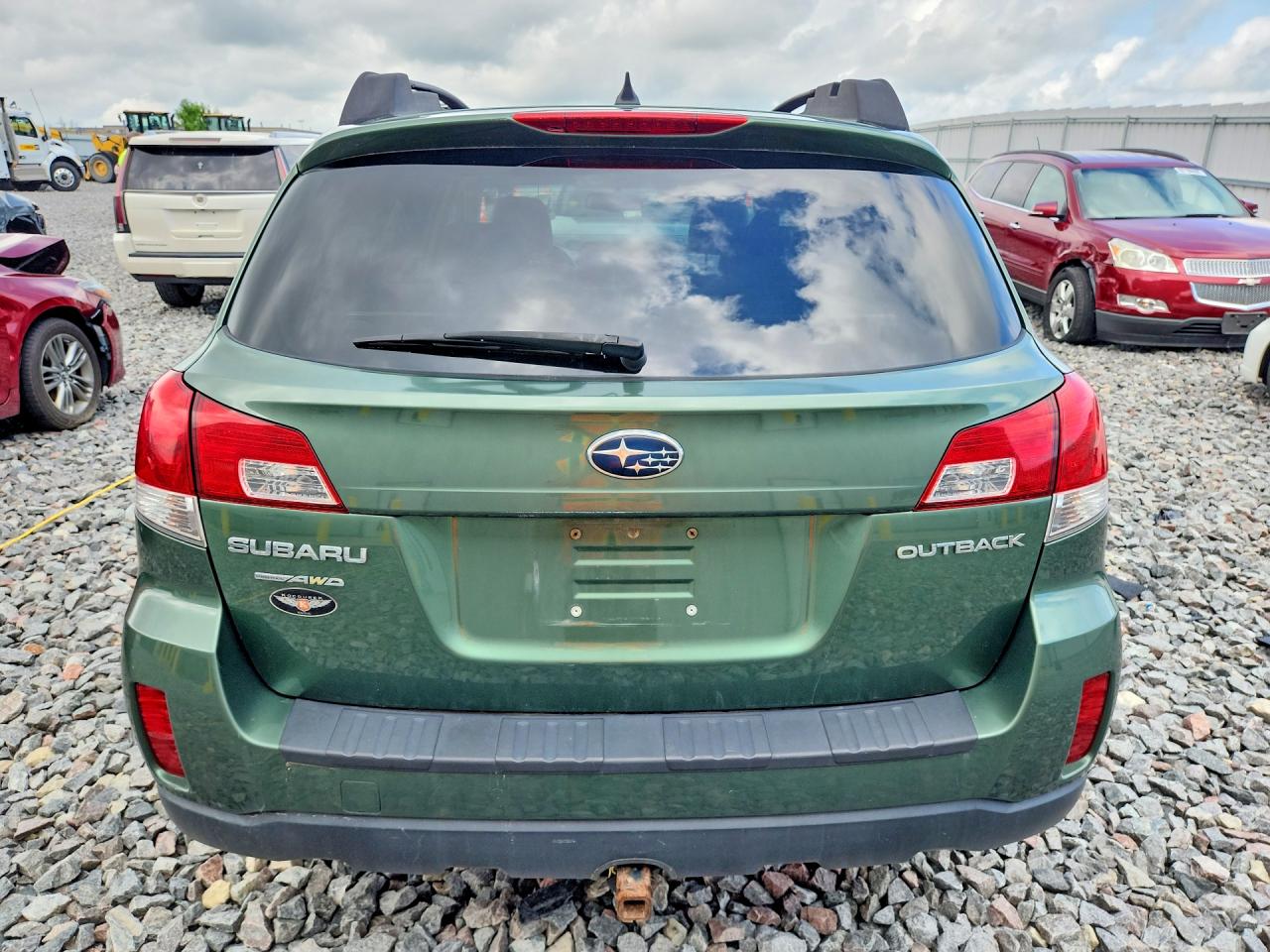 2014 Subaru Outback 2.5i Premium Green vin: 4S4BRCCC1E3246675