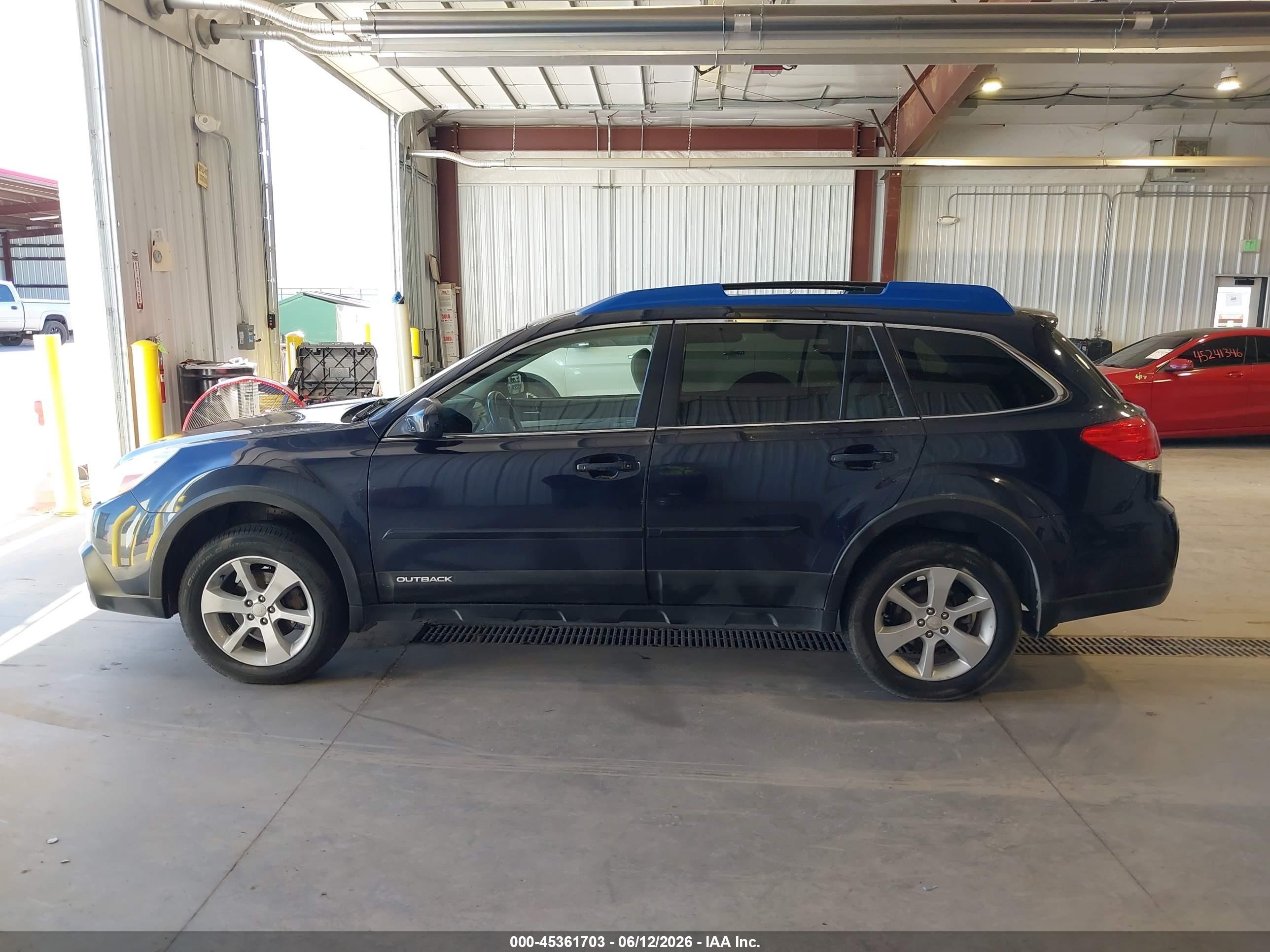 2014 Subaru Outback 2.5i Premium Blue vin: 4S4BRCCC1E3254176