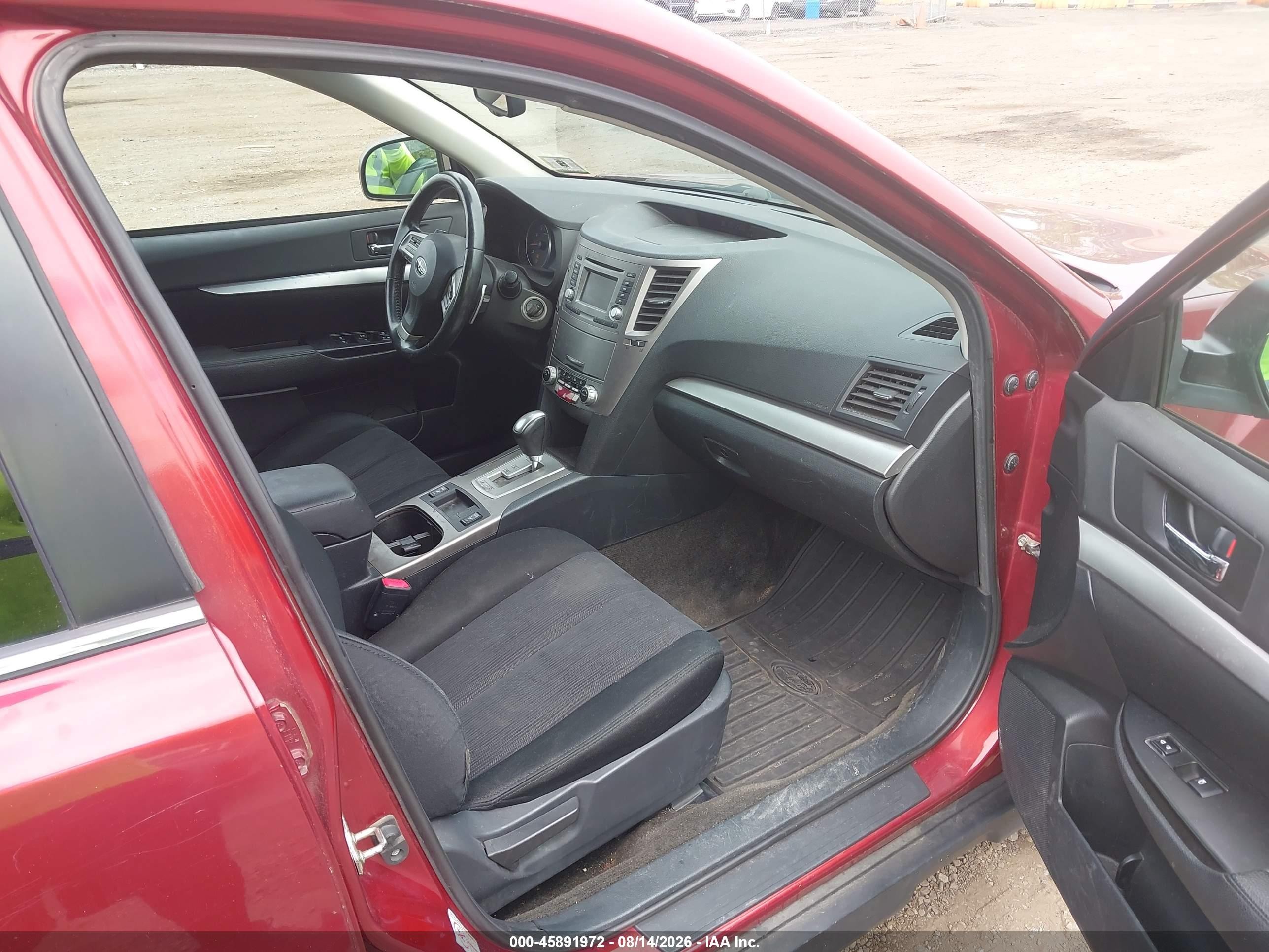 2014 Subaru Outback 2.5i Premium Red vin: 4S4BRCCC1E3259412