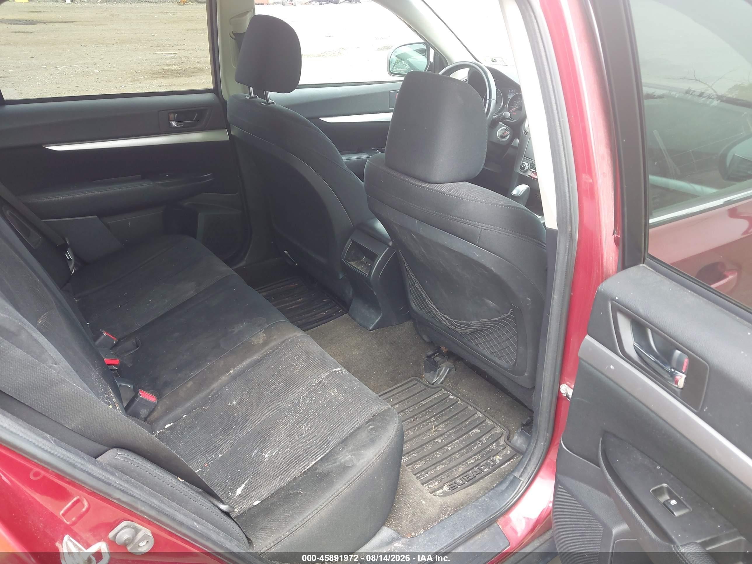 2014 Subaru Outback 2.5i Premium Red vin: 4S4BRCCC1E3259412