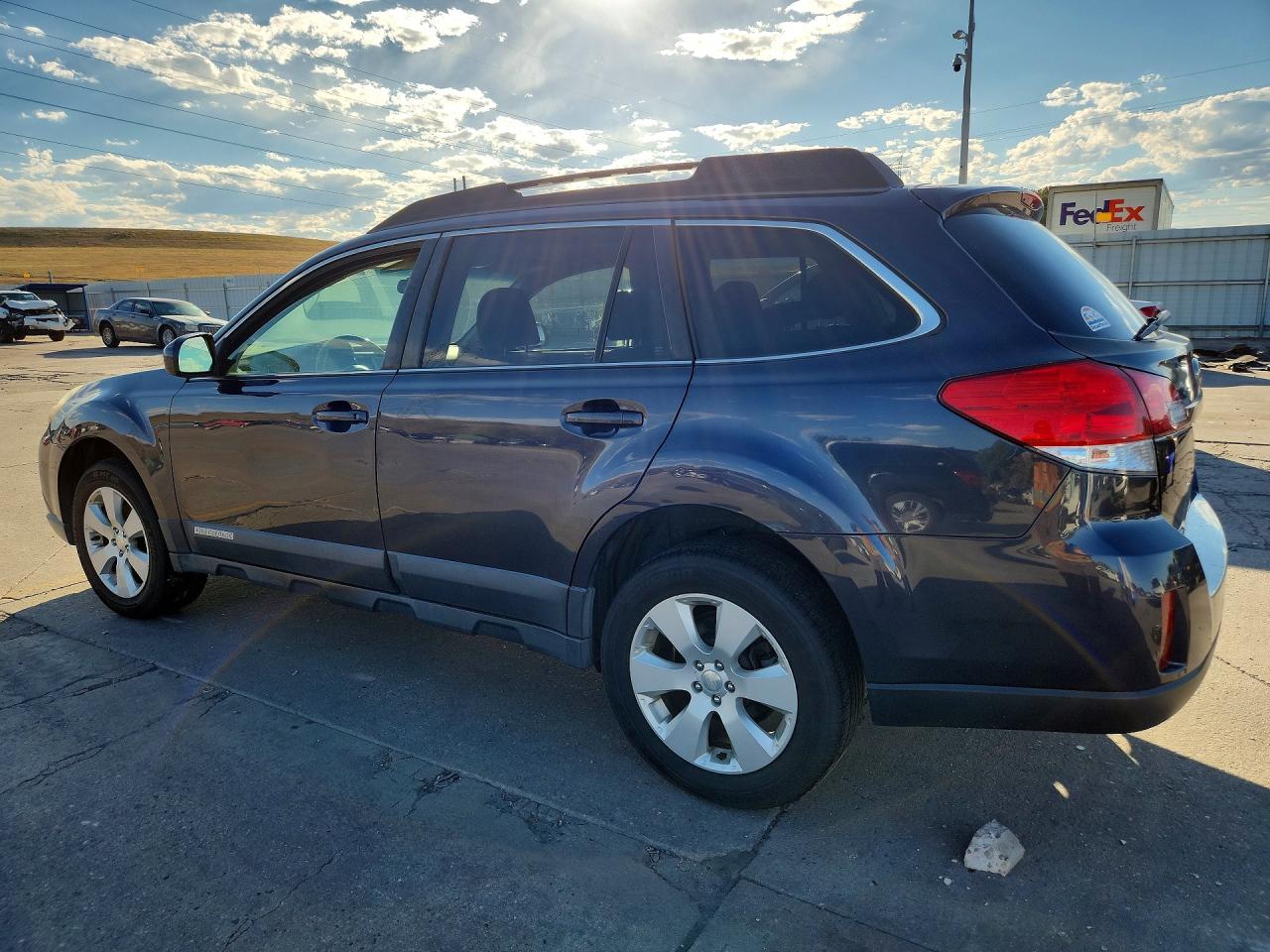2011 Subaru Outback 2.5i Premium Gray vin: 4S4BRCCC2B3317636