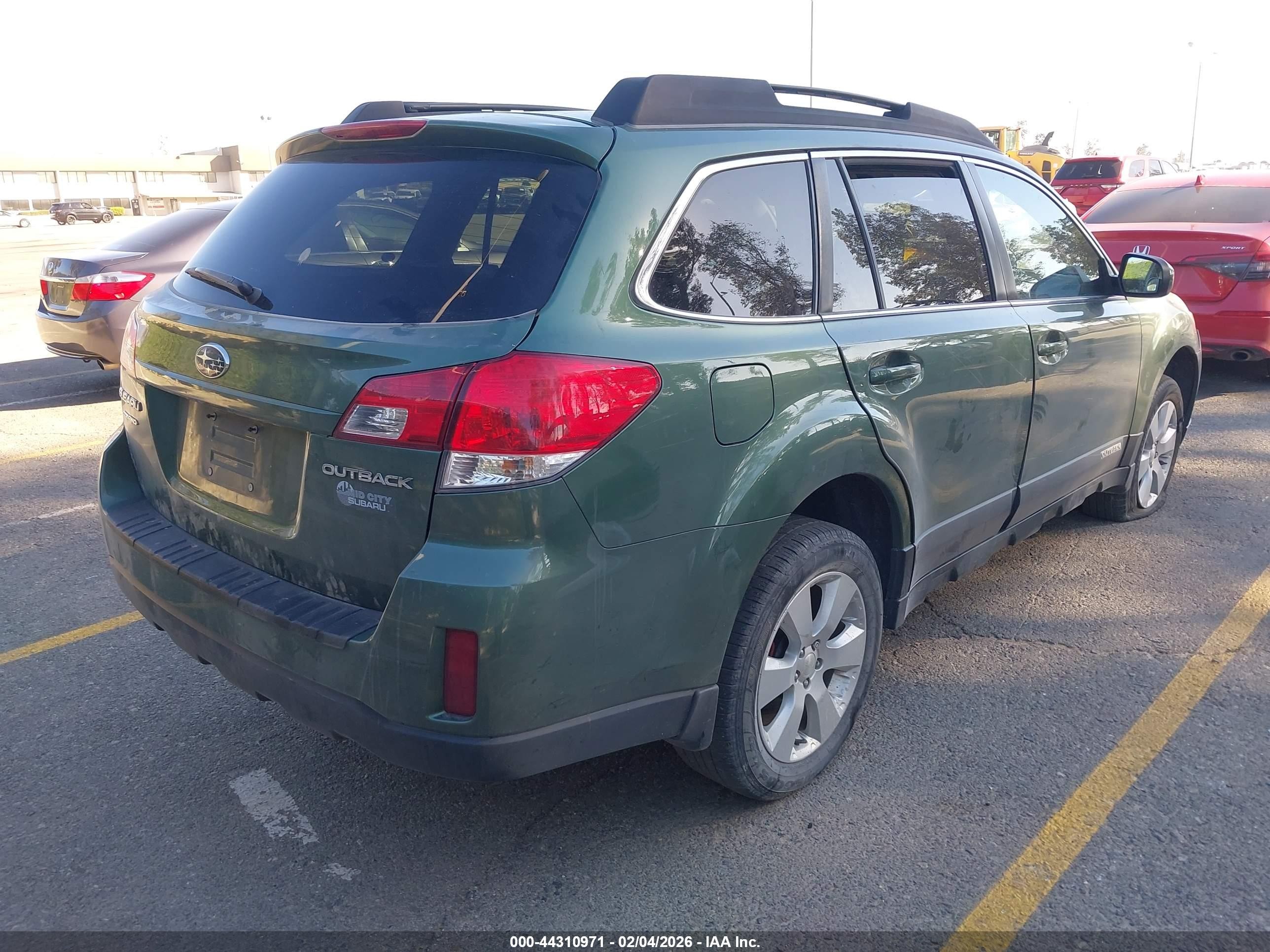 2011 Subaru Outback 2.5i Premium Green vin: 4S4BRCCC2B3429112