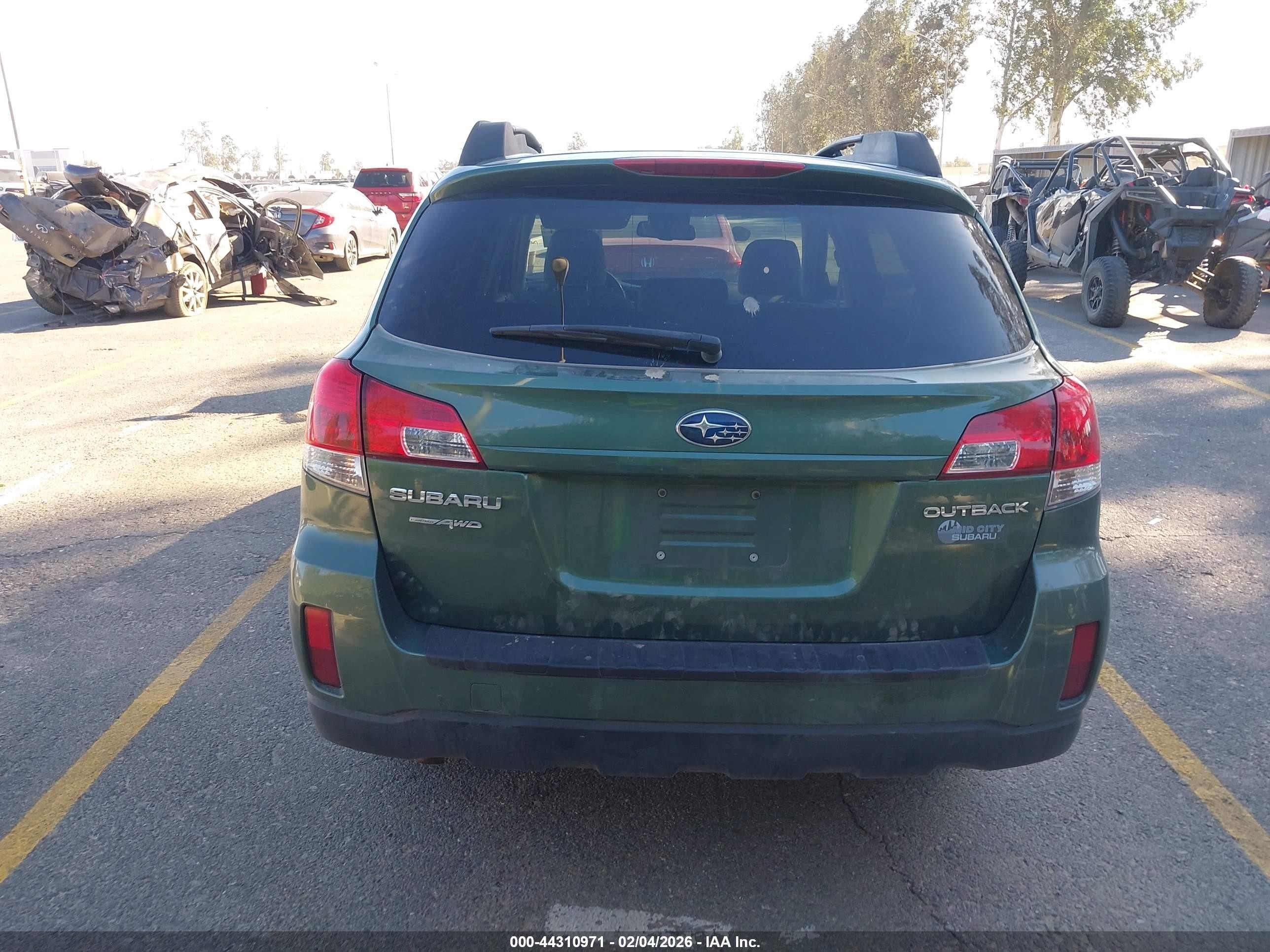 2011 Subaru Outback 2.5i Premium Green vin: 4S4BRCCC2B3429112