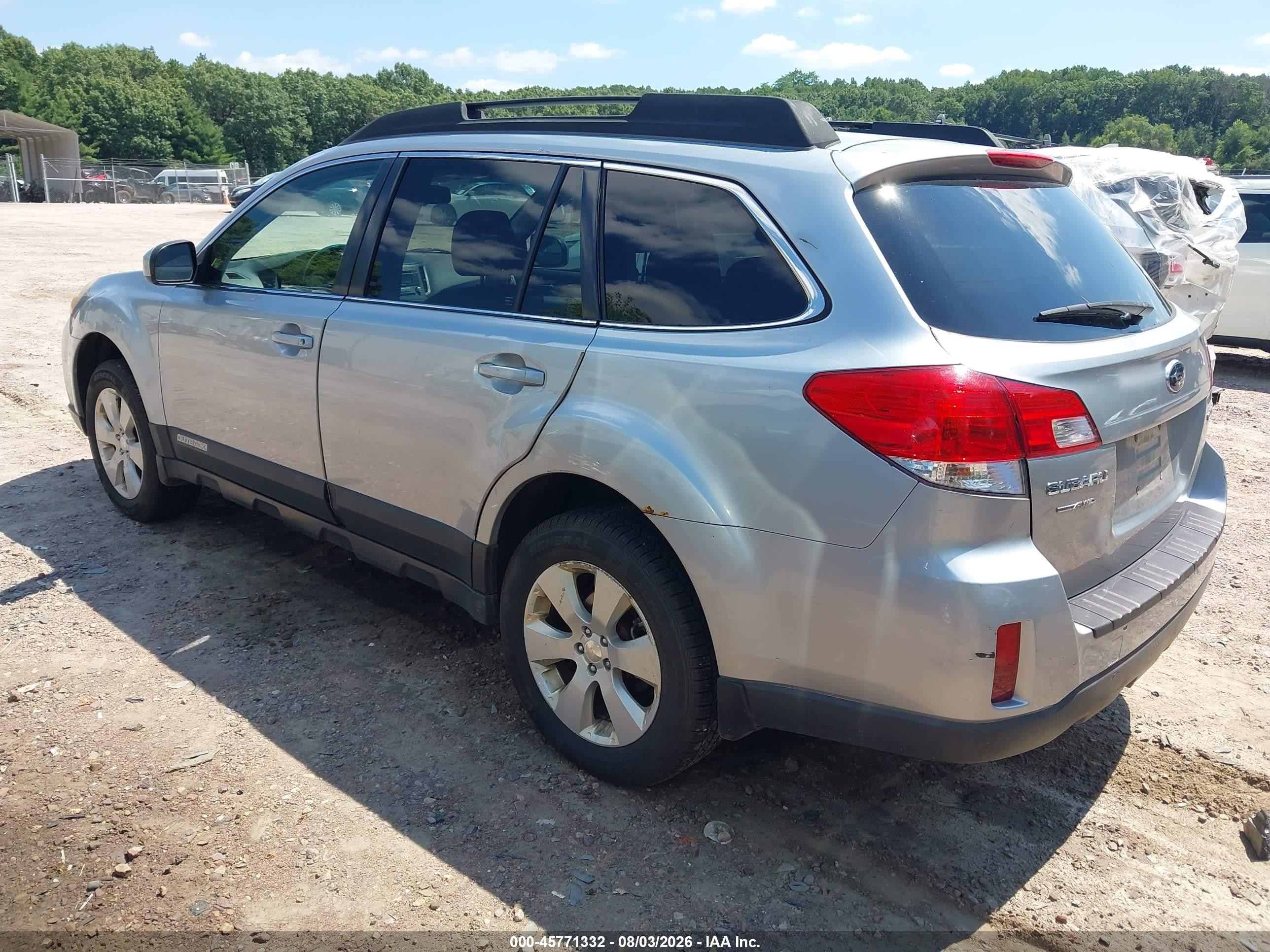2012 Subaru Outback 2.5i Premium Silver vin: 4S4BRCCC2C3221698