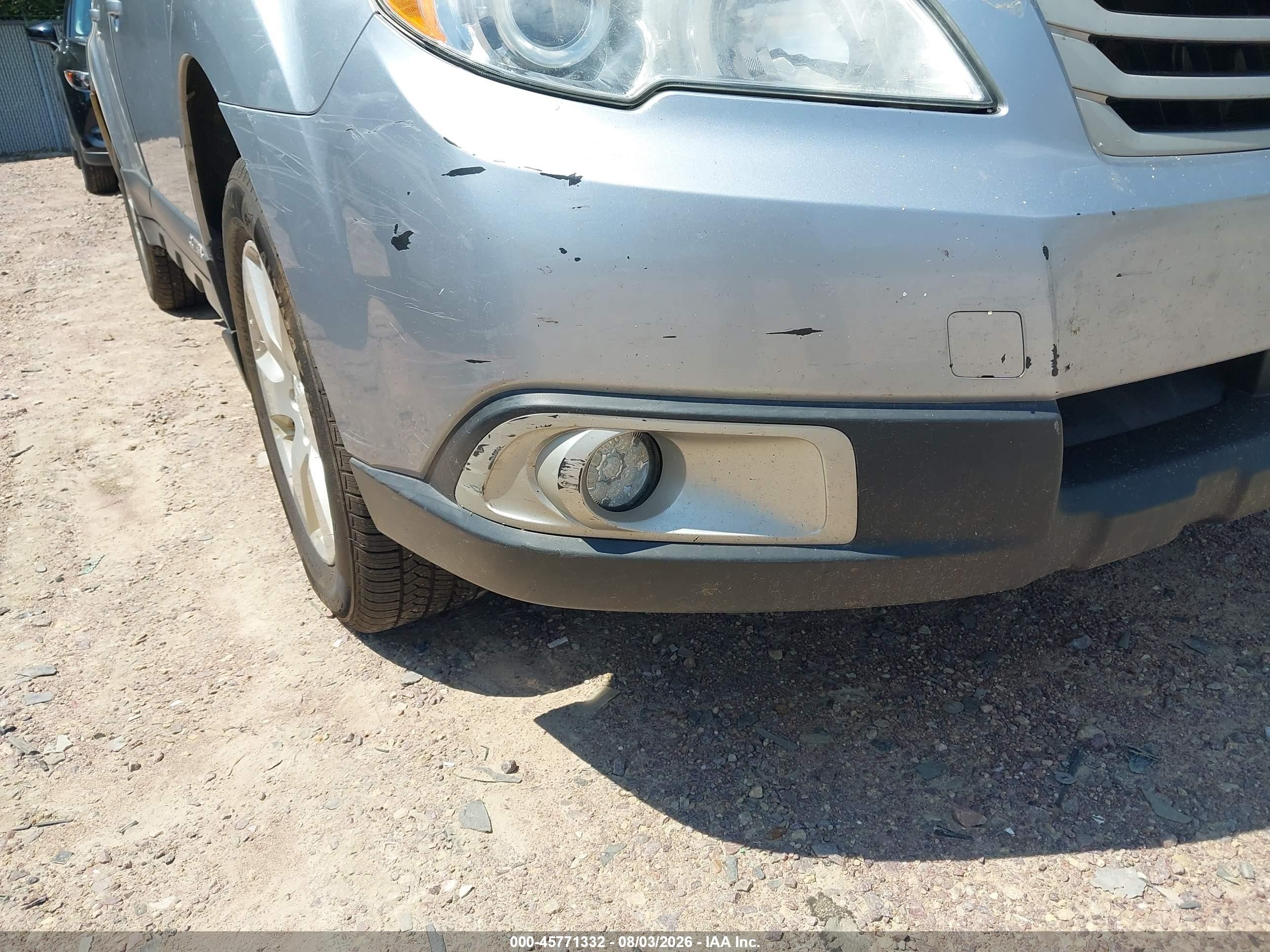 2012 Subaru Outback 2.5i Premium Silver vin: 4S4BRCCC2C3221698