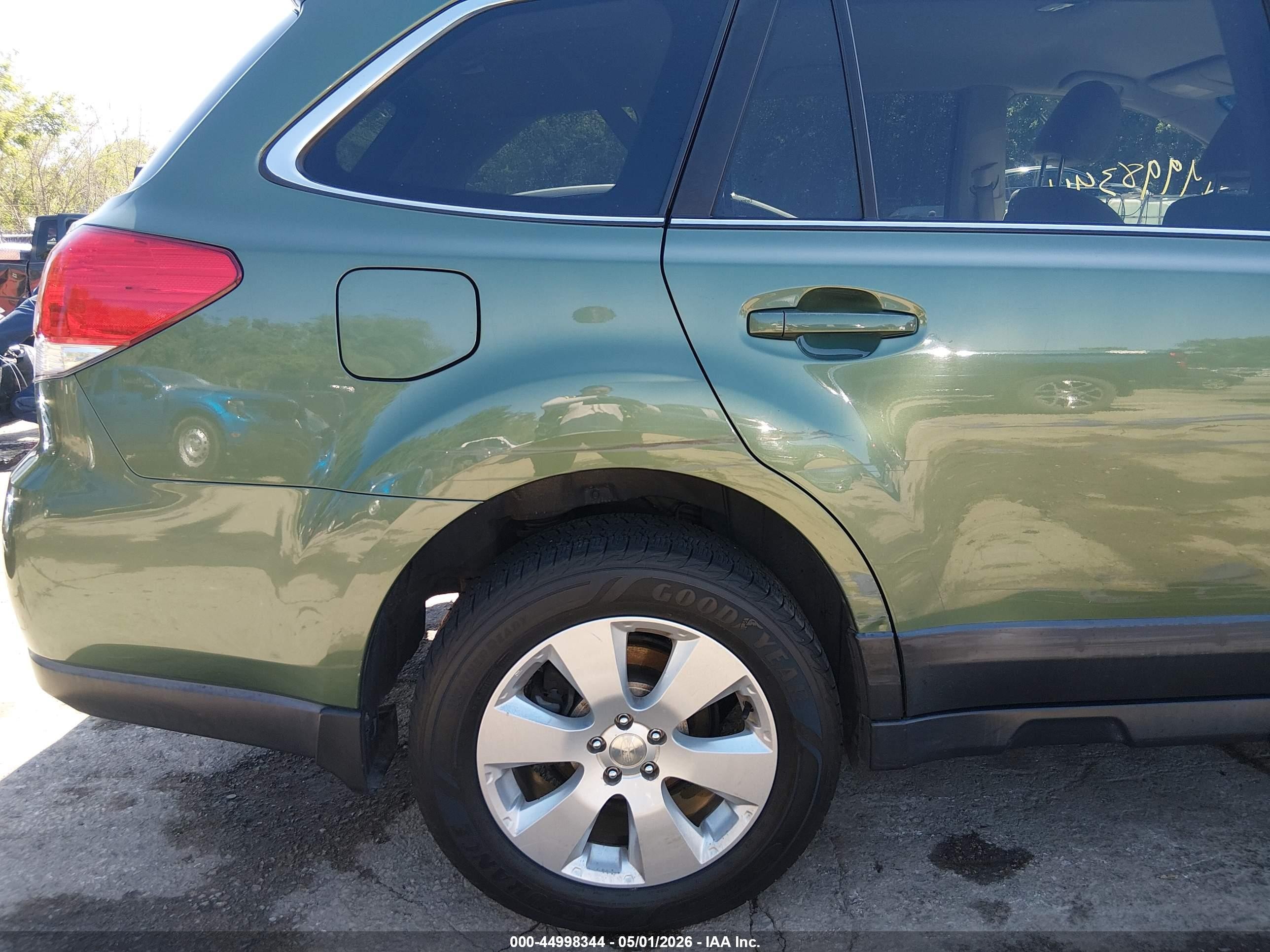 2012 Subaru Outback 2.5i Premium Green vin: 4S4BRCCC2C3289421