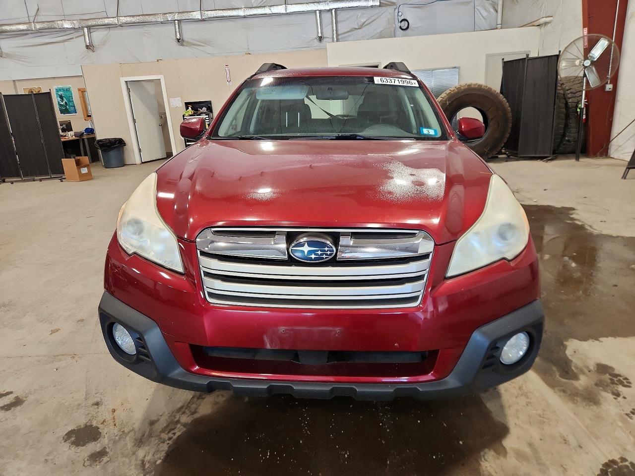 2013 Subaru Outback 2.5i Premium Red vin: 4S4BRCCC2D3227888