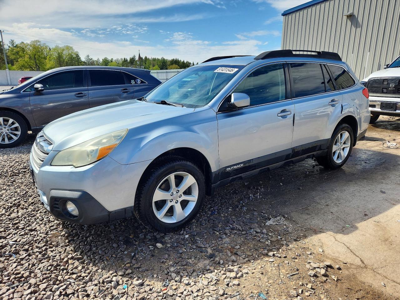 2014 Subaru Outback 2.5i Premium Silver vin: 4S4BRCCC2E3207965