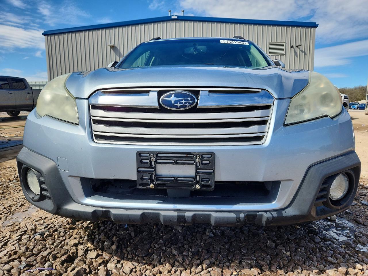 2014 Subaru Outback 2.5i Premium Silver vin: 4S4BRCCC2E3207965