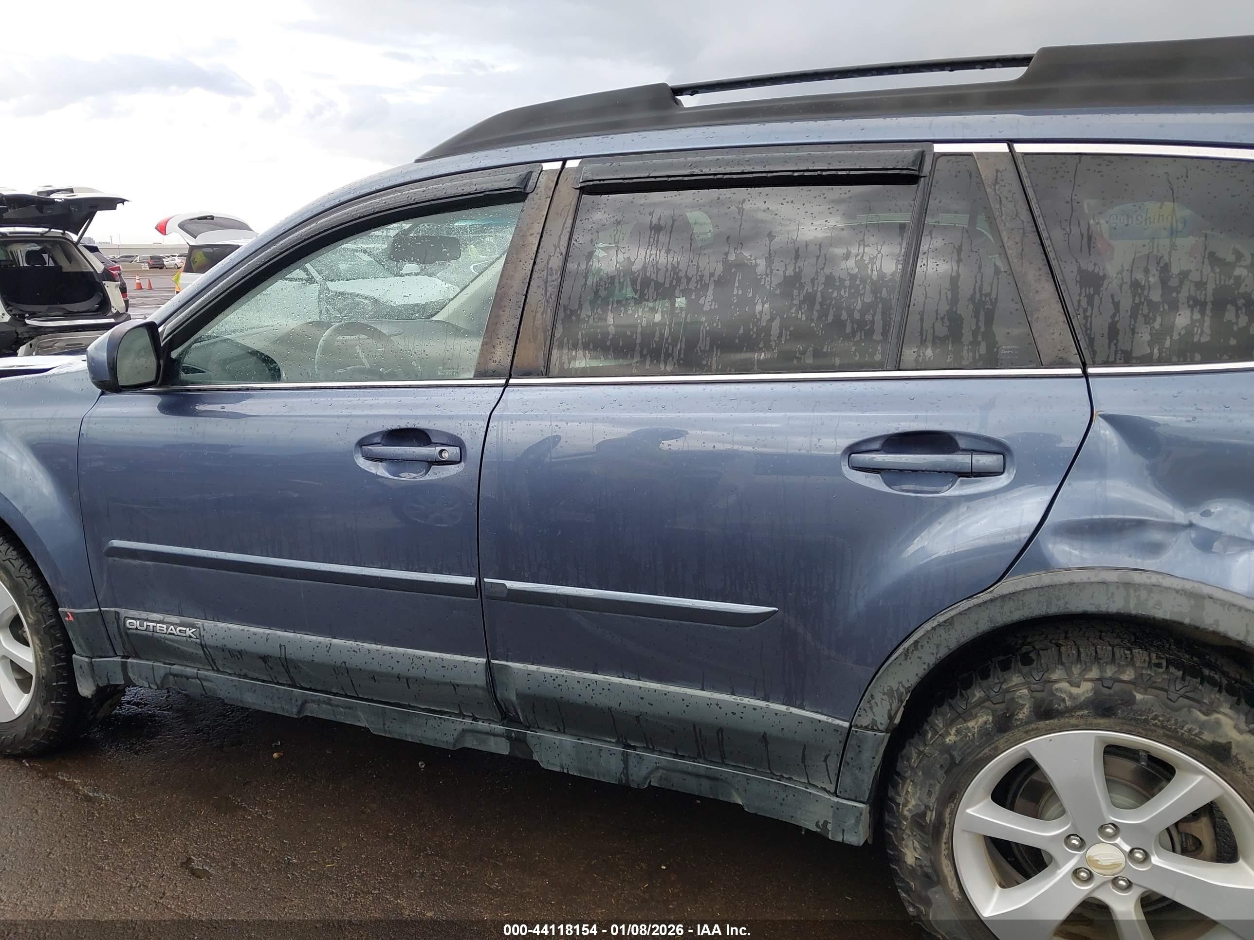 2014 Subaru Outback 2.5i Premium Light Blue vin: 4S4BRCCC2E3310397