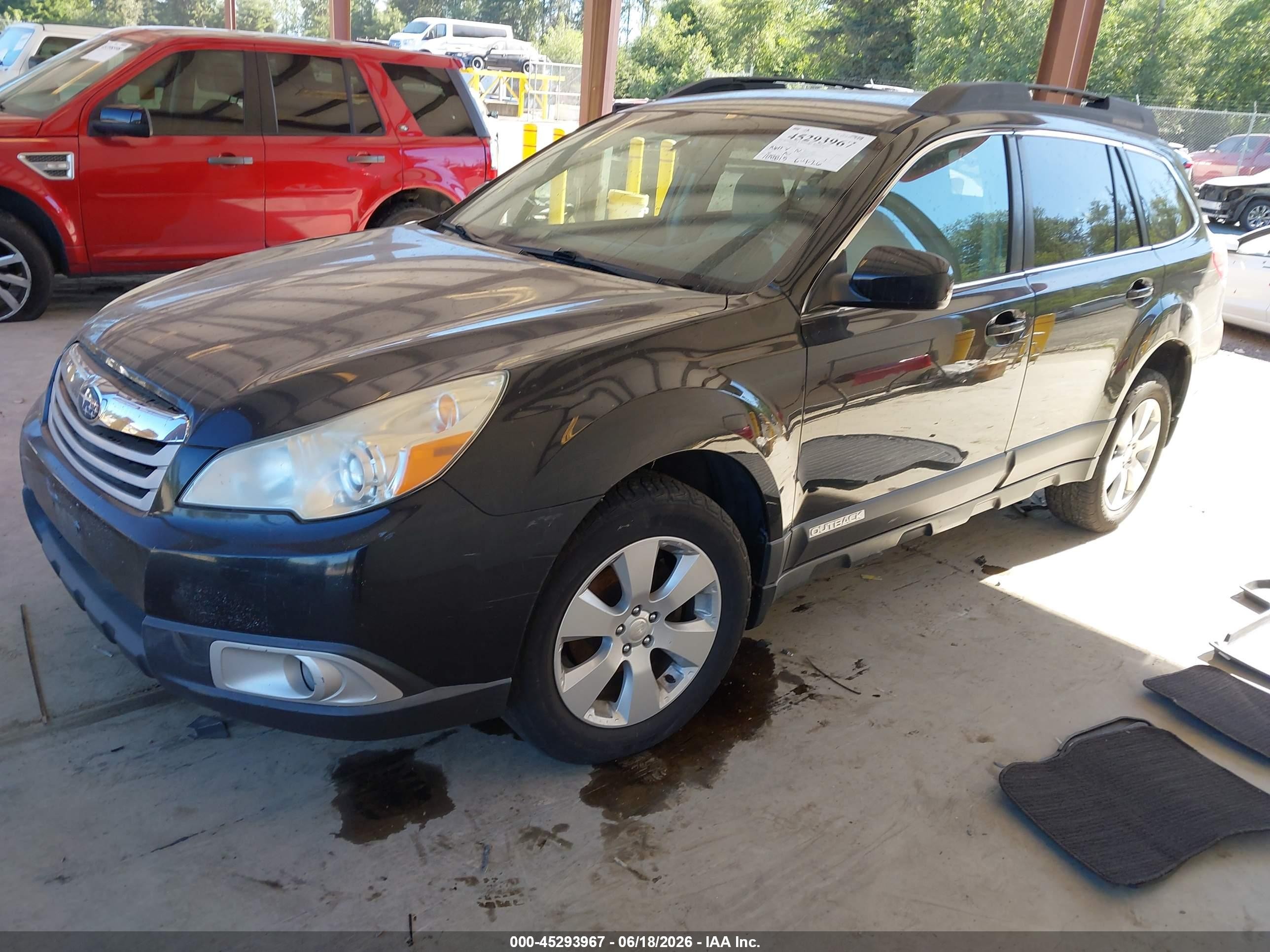 2010 Subaru Outback 2.5i Premium Черный vin: 4S4BRCCC3A3310936