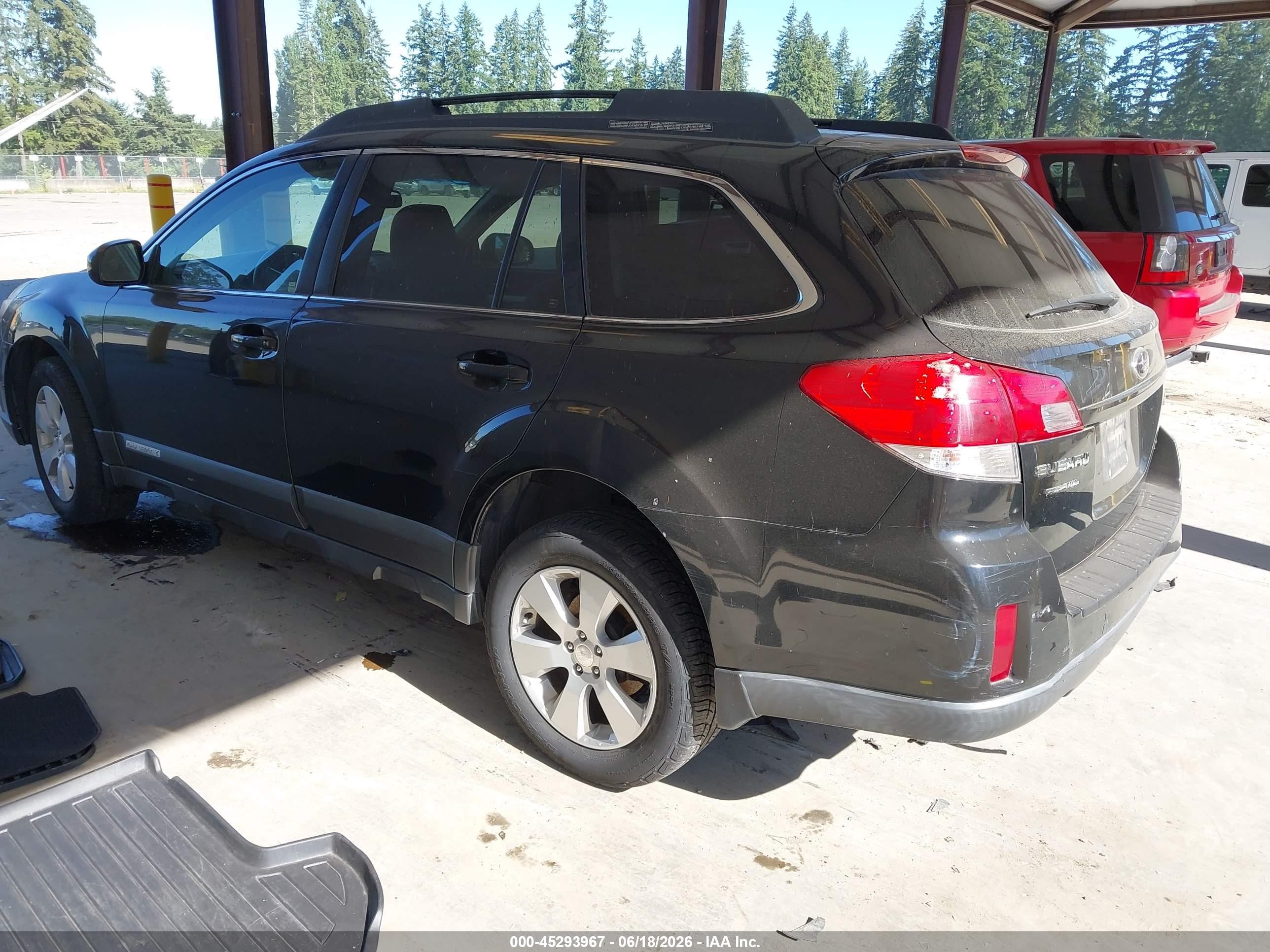 2010 Subaru Outback 2.5i Premium Черный vin: 4S4BRCCC3A3310936
