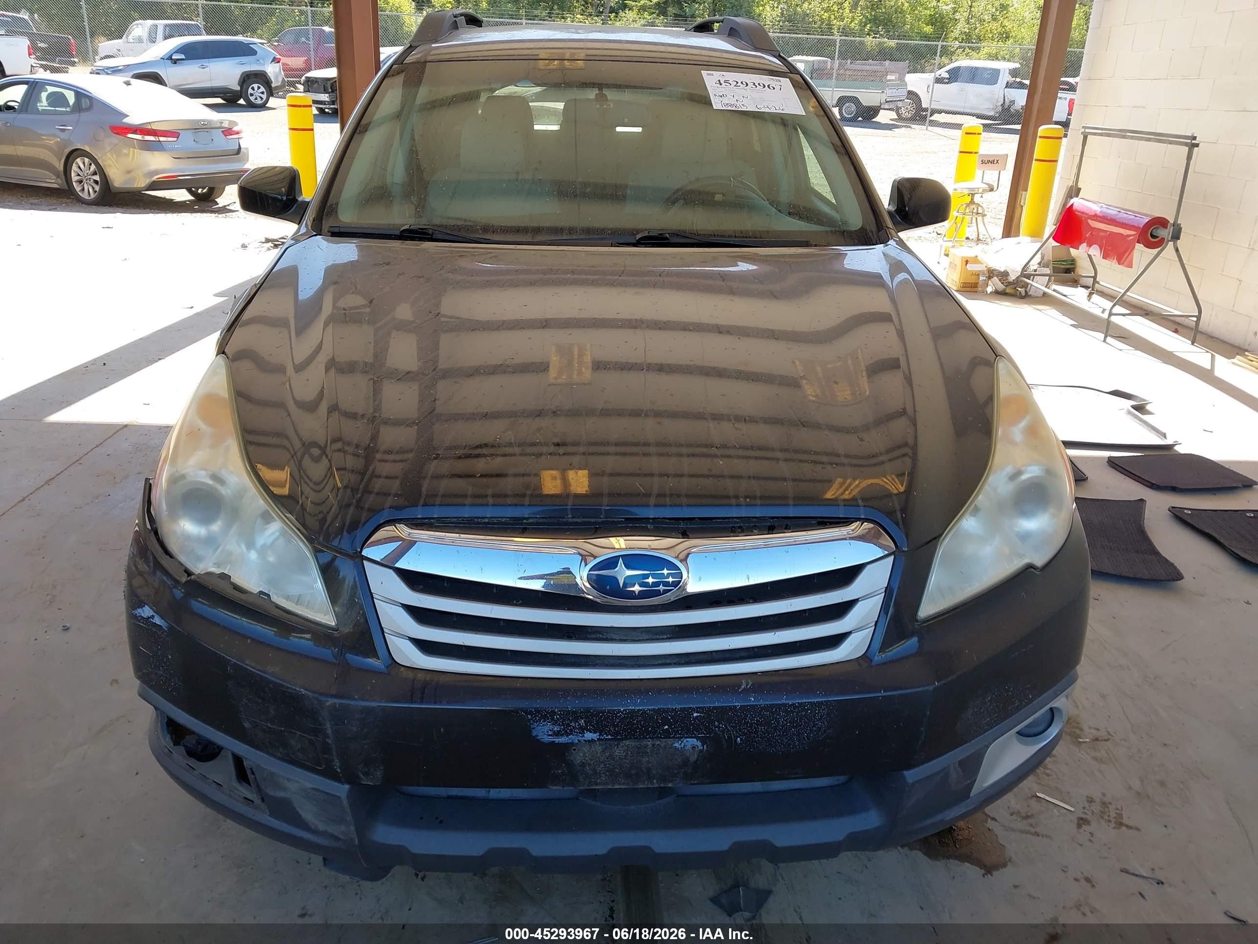 2010 Subaru Outback 2.5i Premium Черный vin: 4S4BRCCC3A3310936