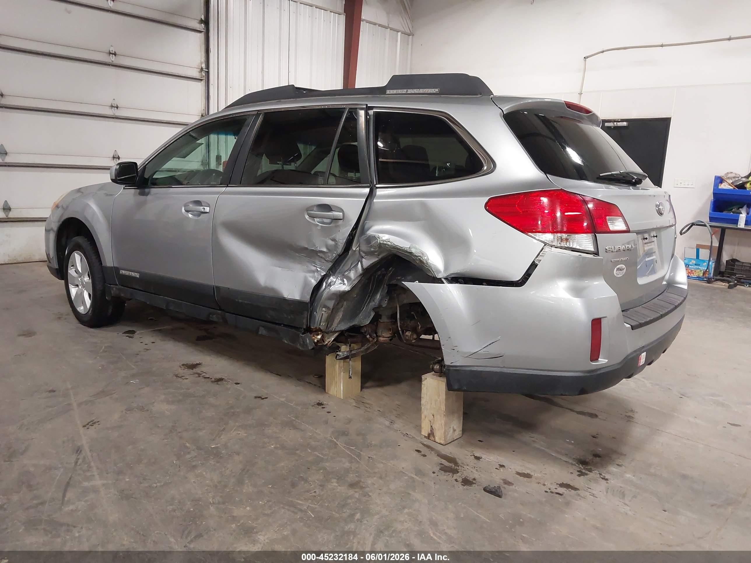 2012 Subaru Outback 2.5i Premium Light Blue vin: 4S4BRCCC3C3217014