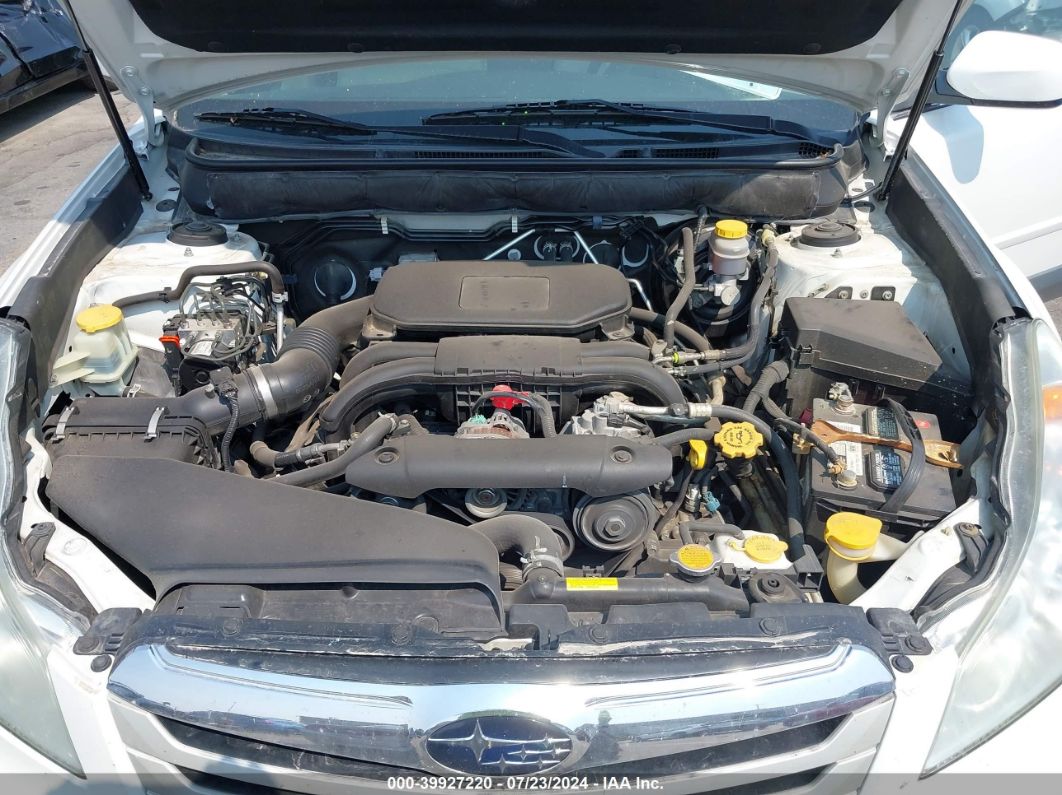 2012 Subaru Outback 2.5i Premium White vin: 4S4BRCCC3C3283224