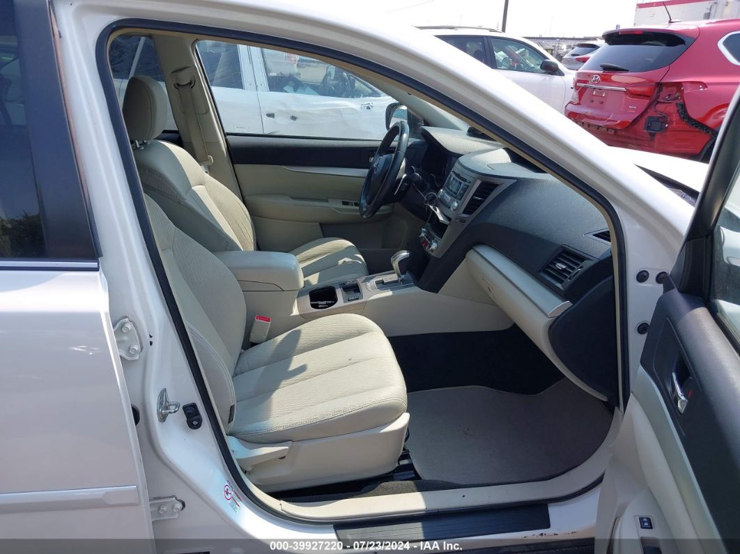 2012 Subaru Outback 2.5i Premium White vin: 4S4BRCCC3C3283224