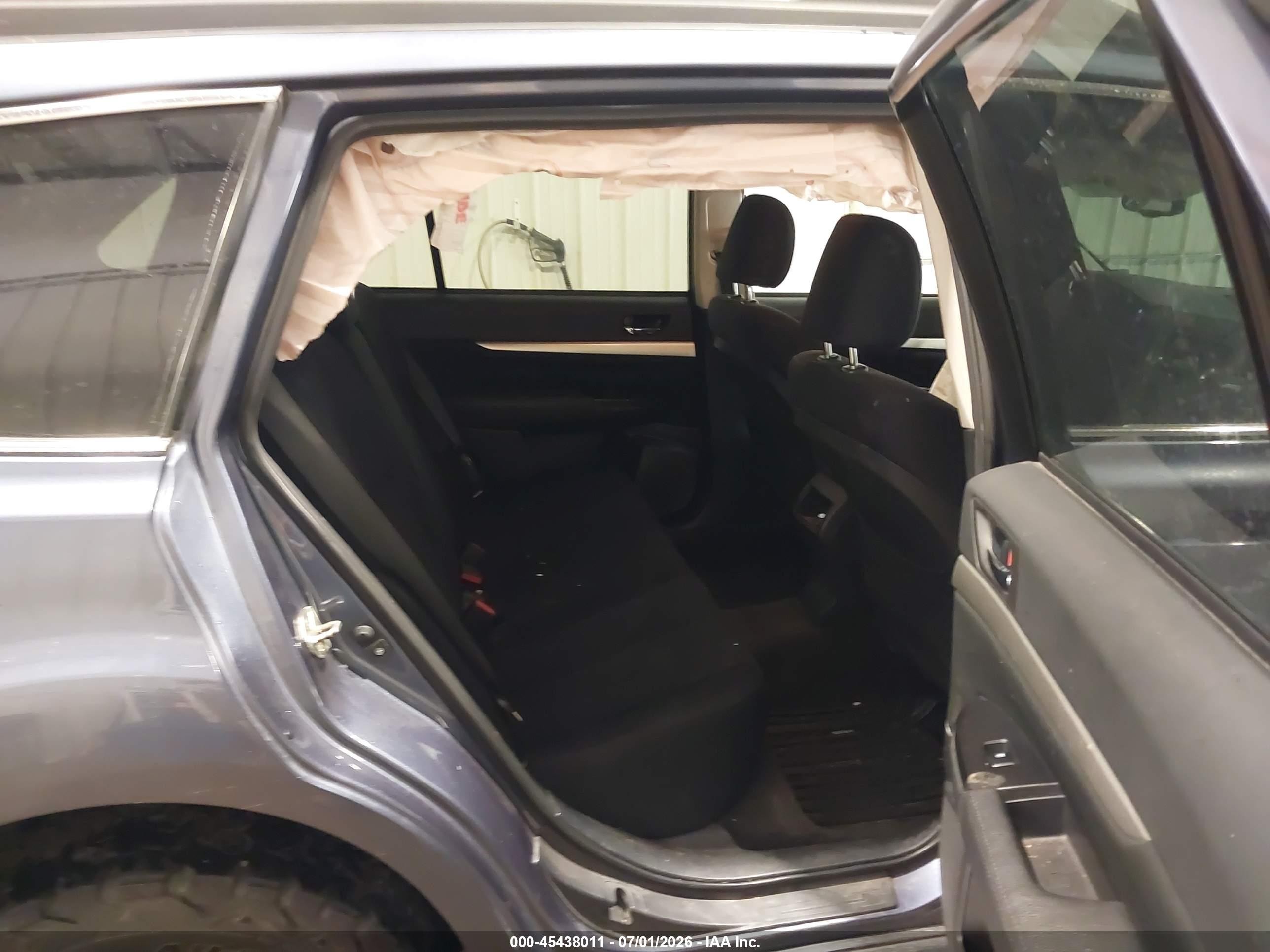 2013 Subaru Outback 2.5i Premium Blue vin: 4S4BRCCC3D1253895