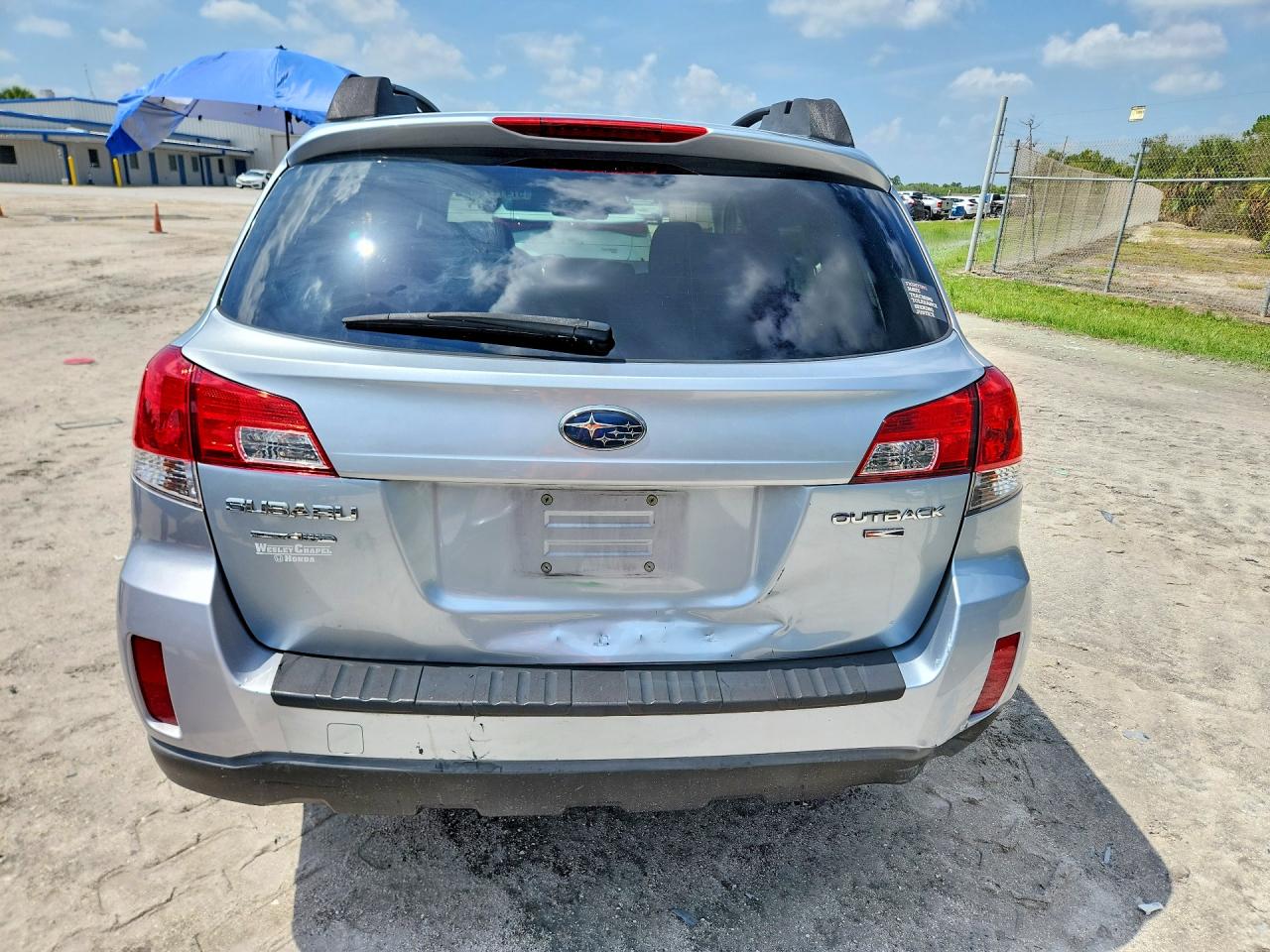 2013 Subaru Outback 2.5i Premium Silver vin: 4S4BRCCC3D3254470