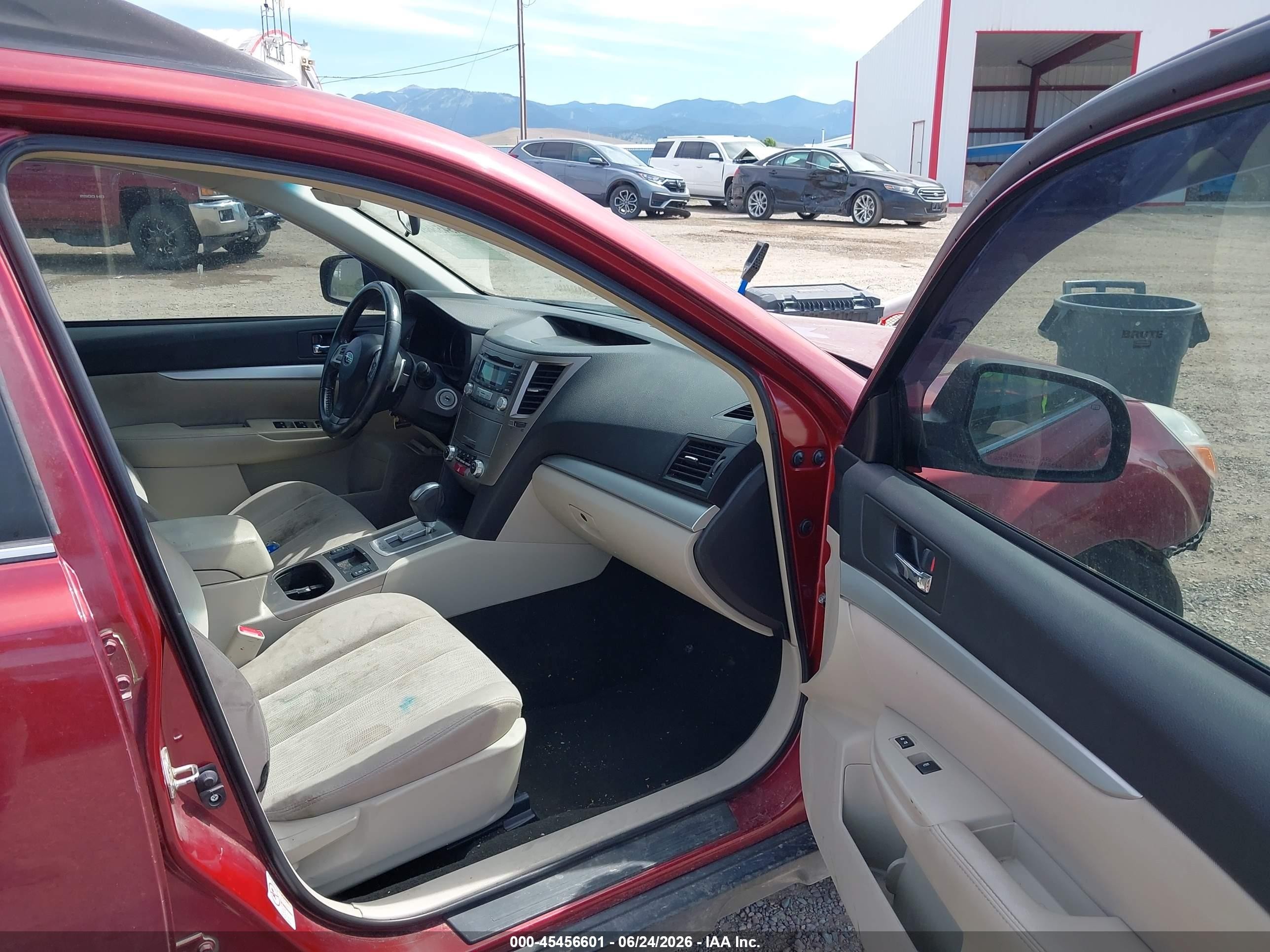 2013 Subaru Outback 2.5i Premium Red vin: 4S4BRCCC3D3265839