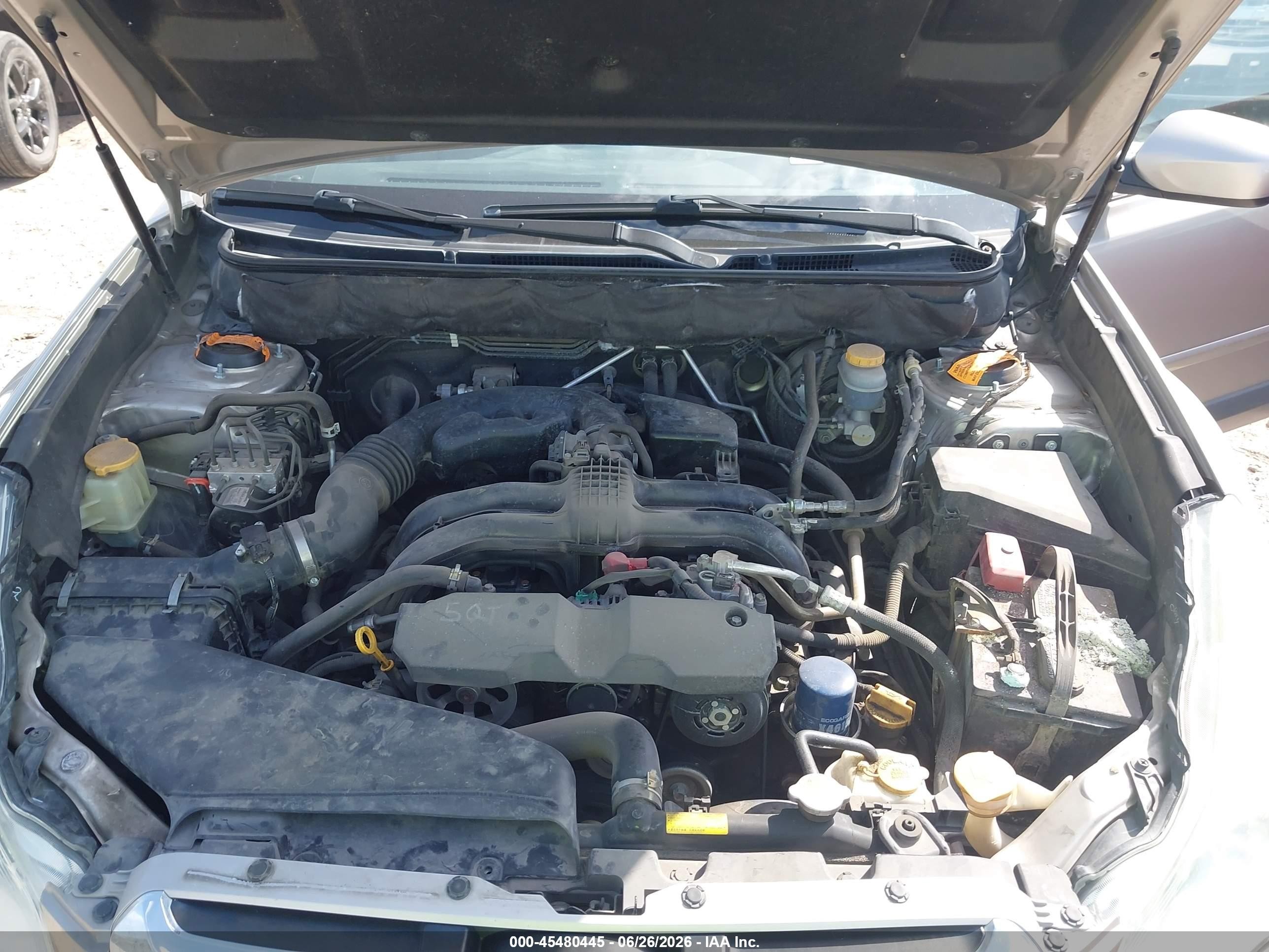 2014 Subaru Outback 2.5i Premium Silver vin: 4S4BRCCC3E3214391