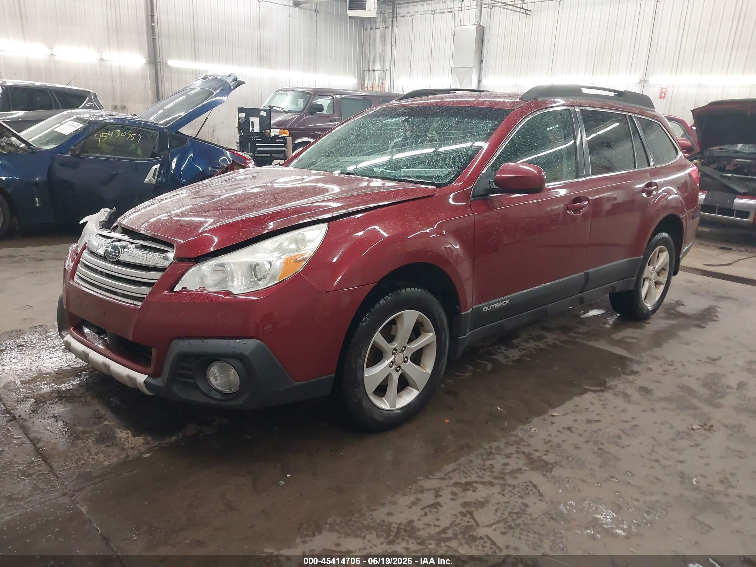 2014 Subaru Outback 2.5i Premium Red vin: 4S4BRCCC3E3288944