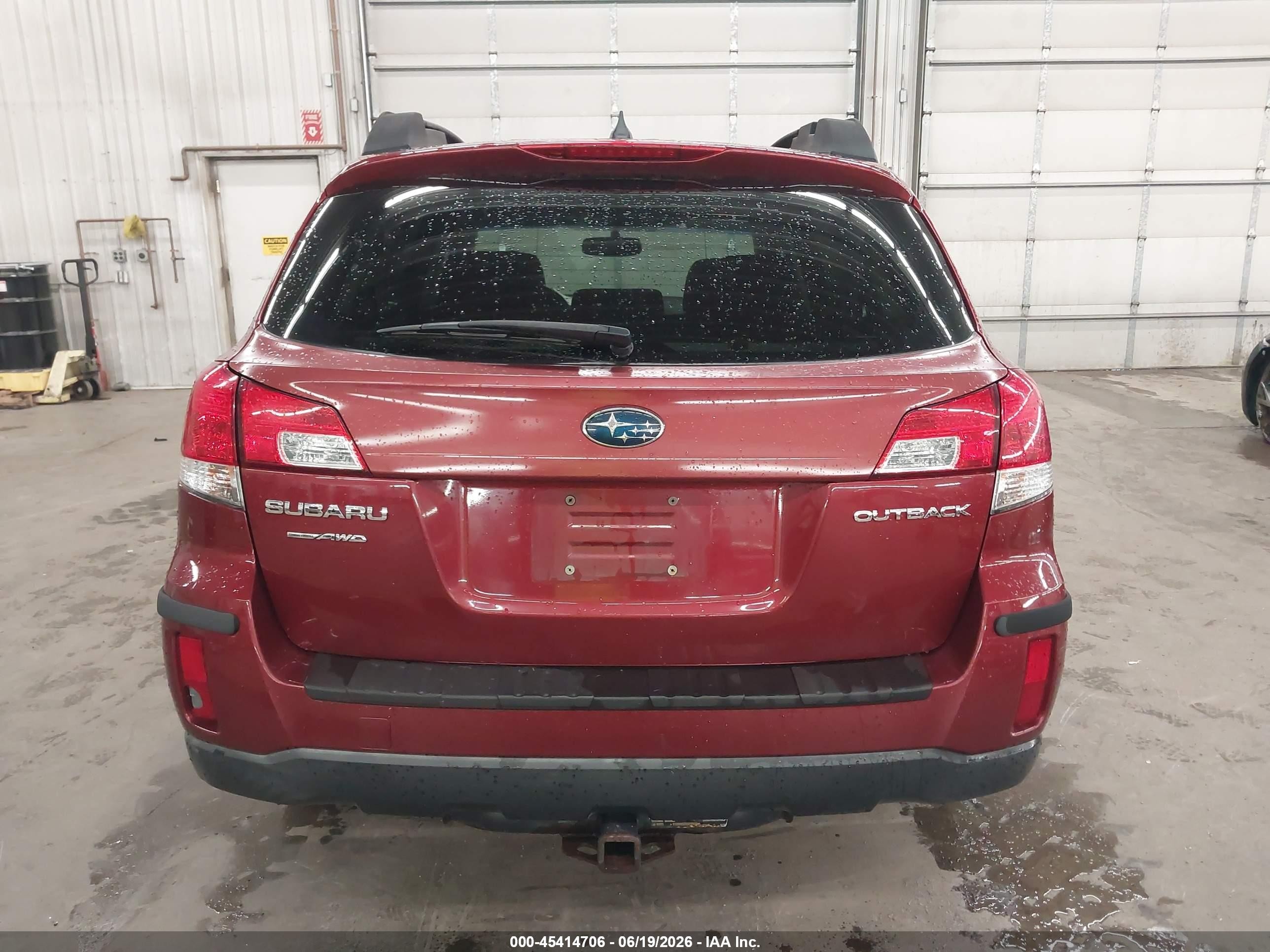 2014 Subaru Outback 2.5i Premium Red vin: 4S4BRCCC3E3288944