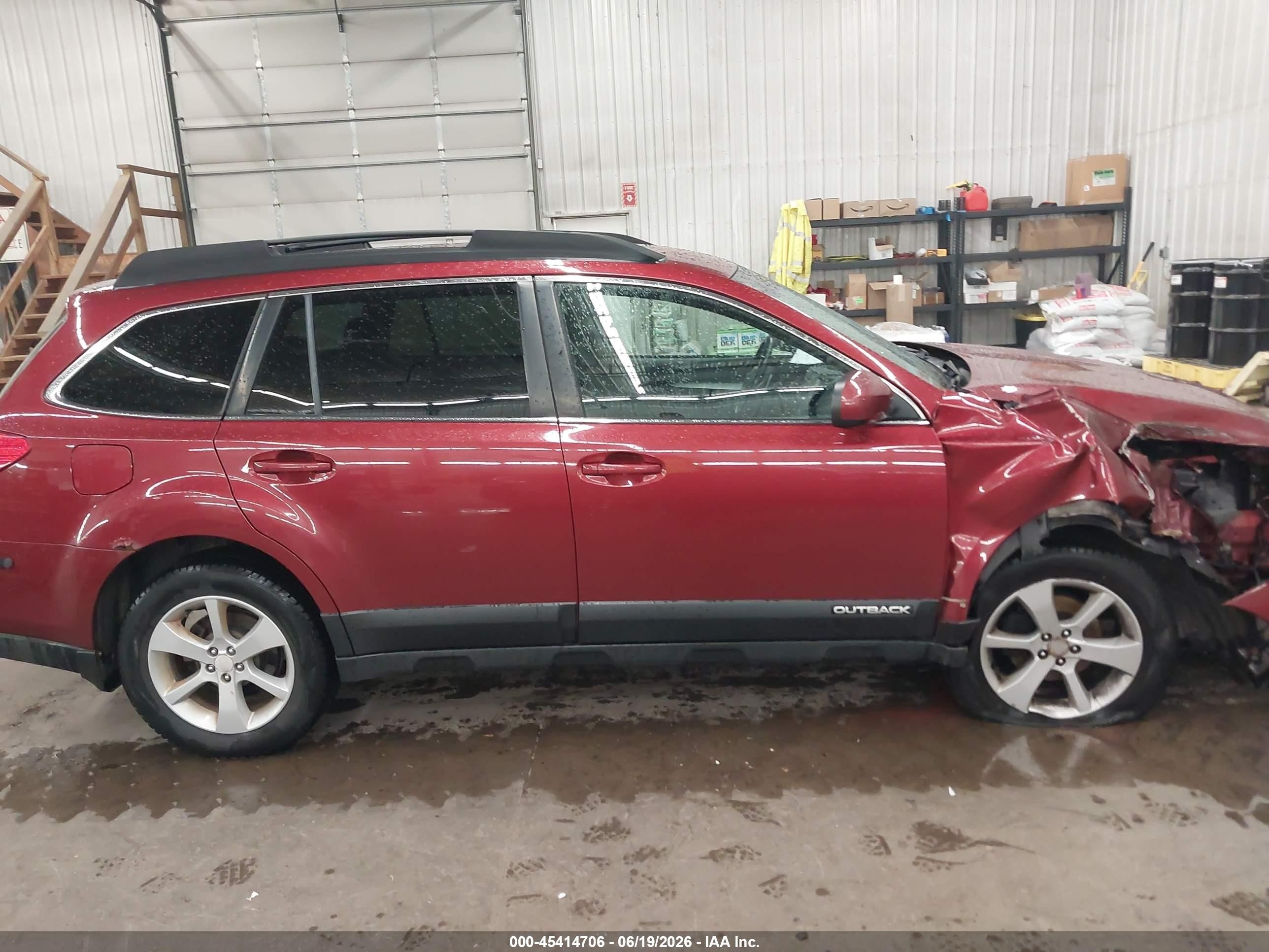 2014 Subaru Outback 2.5i Premium Red vin: 4S4BRCCC3E3288944