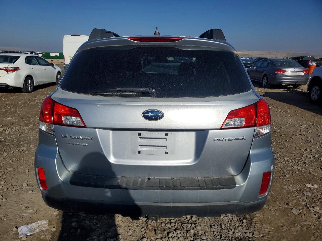 2014 Subaru Outback 2.5i Premium Серебряный vin: 4S4BRCCC3E3314295