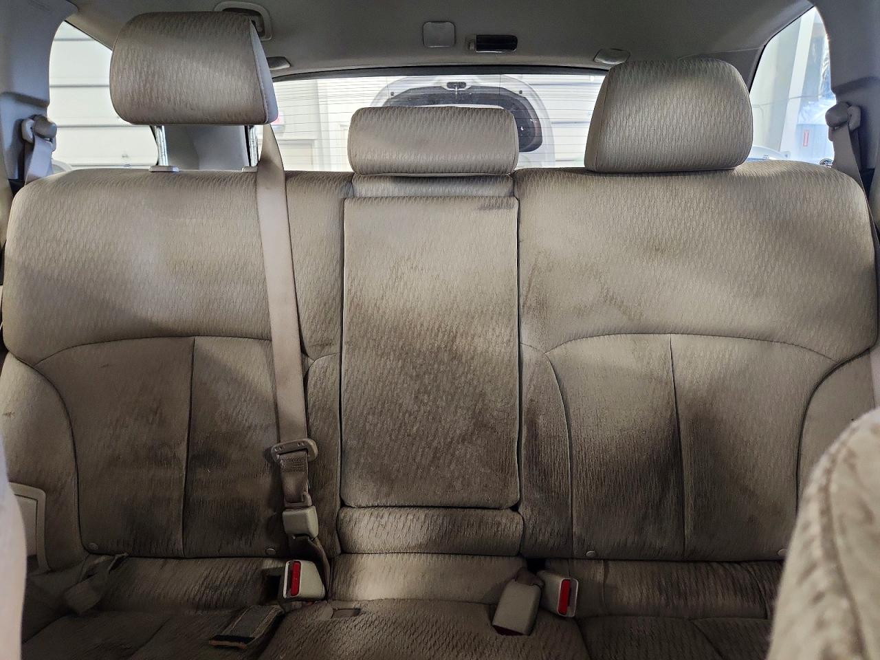2010 Subaru Outback 2.5i Premium Зеленый vin: 4S4BRCCC4A3346019