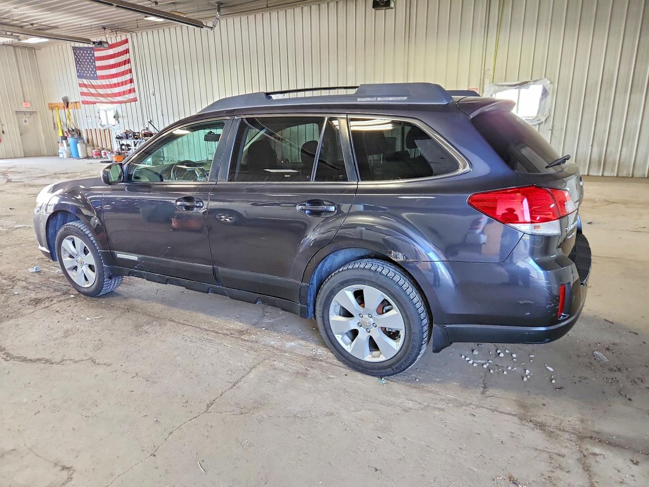 2011 Subaru Outback 2.5i Premium Black vin: 4S4BRCCC4B3313930