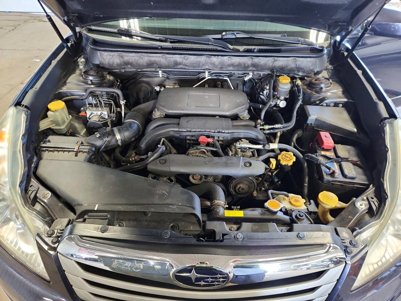 2011 Subaru Outback 2.5i Premium Black vin: 4S4BRCCC4B3313930