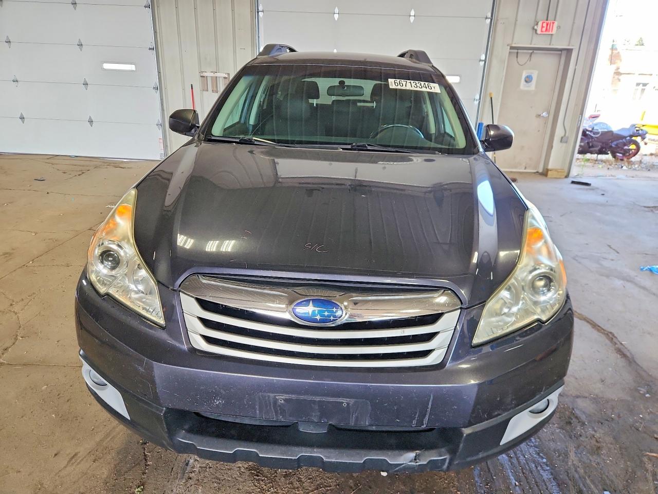 2011 Subaru Outback 2.5i Premium Black vin: 4S4BRCCC4B3313930