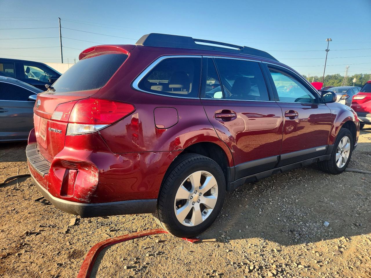 2011 Subaru Outback 2.5i Premium Red vin: 4S4BRCCC4B3400999
