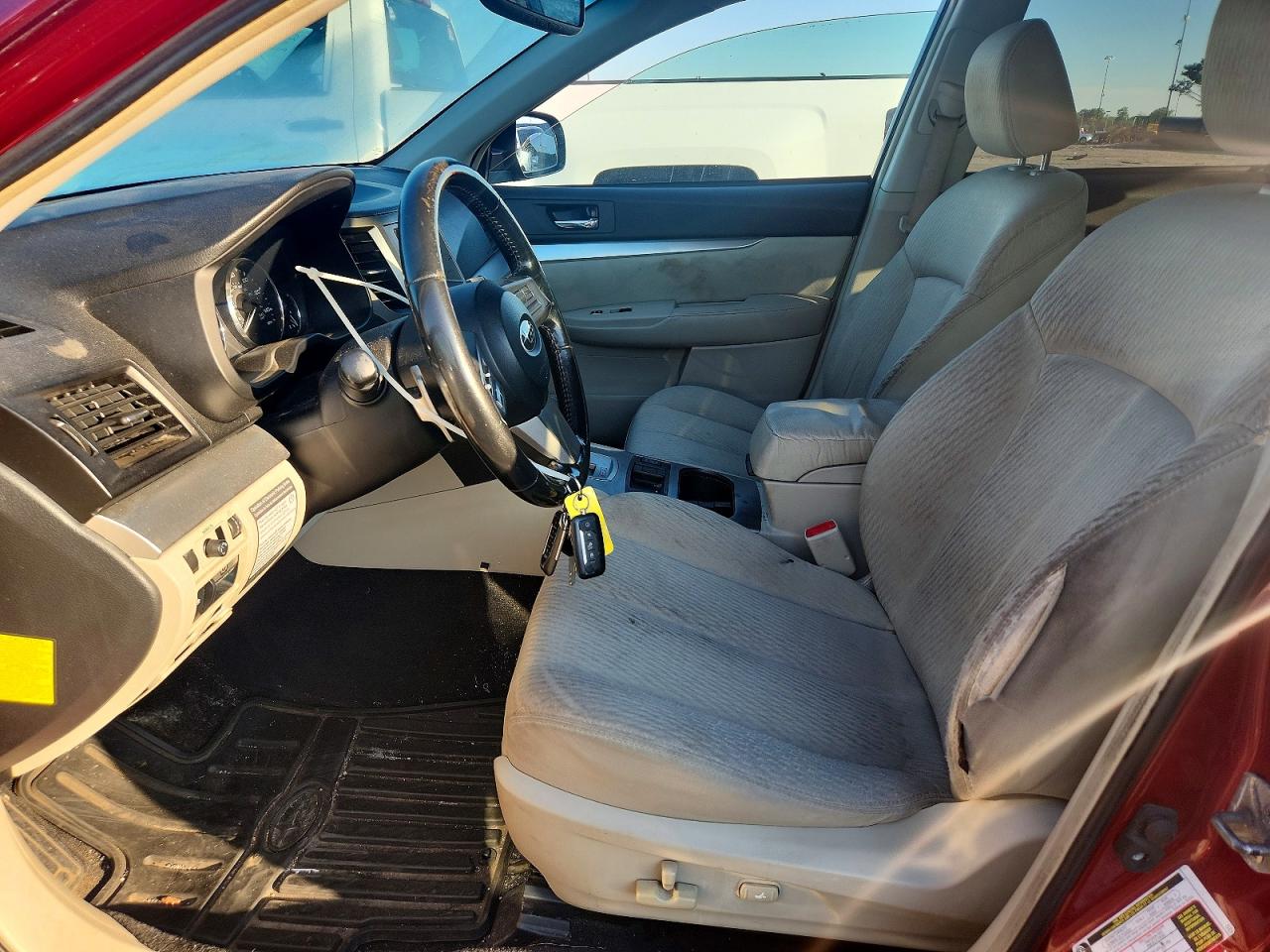 2011 Subaru Outback 2.5i Premium Red vin: 4S4BRCCC4B3400999