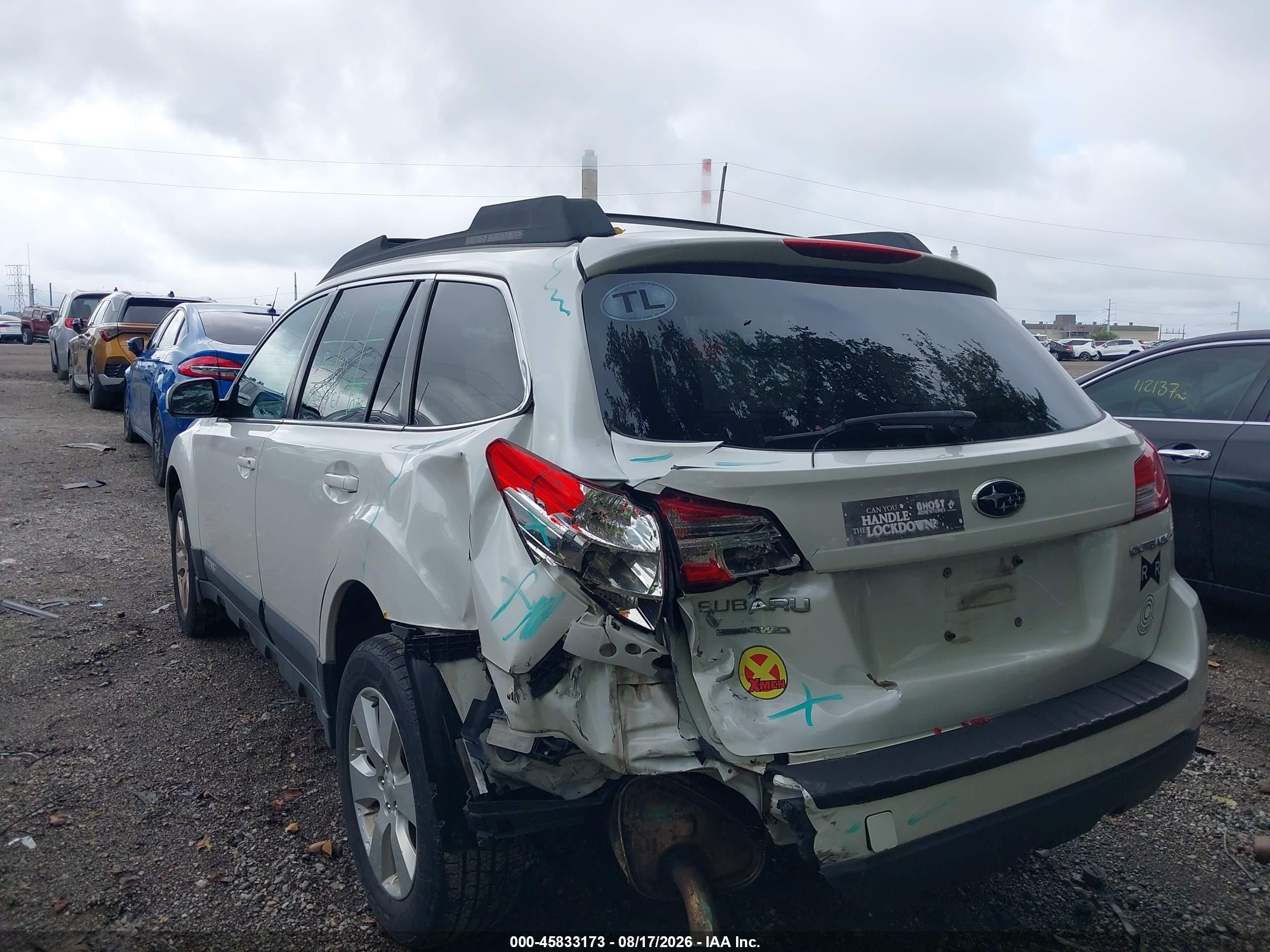 2012 Subaru Outback 2.5i Premium White vin: 4S4BRCCC4C3215076