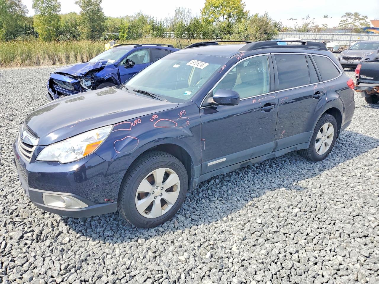 2012 Subaru Outback 2.5i Premium Black vin: 4S4BRCCC4C3265900