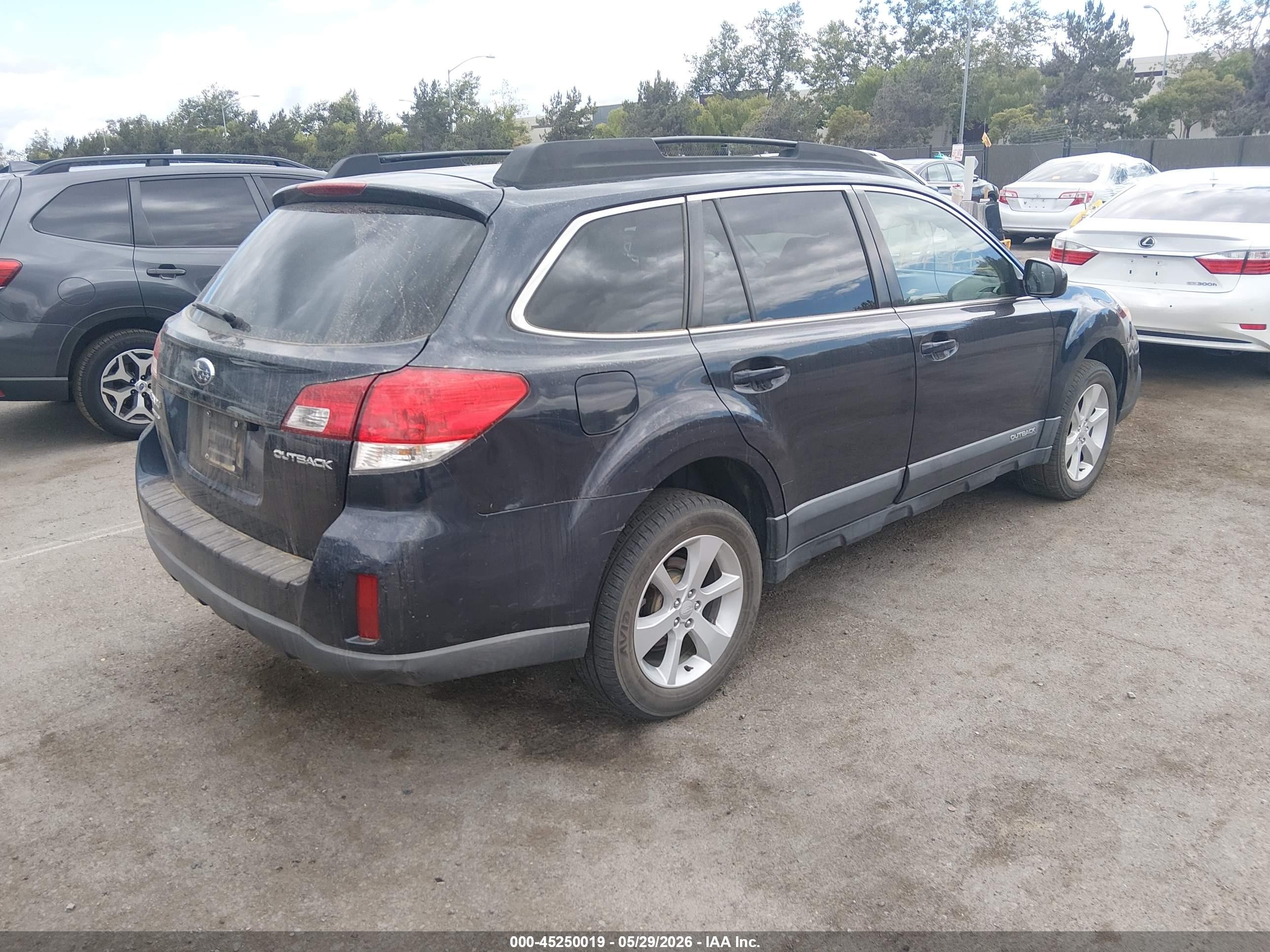 2013 Subaru Outback 2.5i Premium Dark Blue vin: 4S4BRCCC4D3248175
