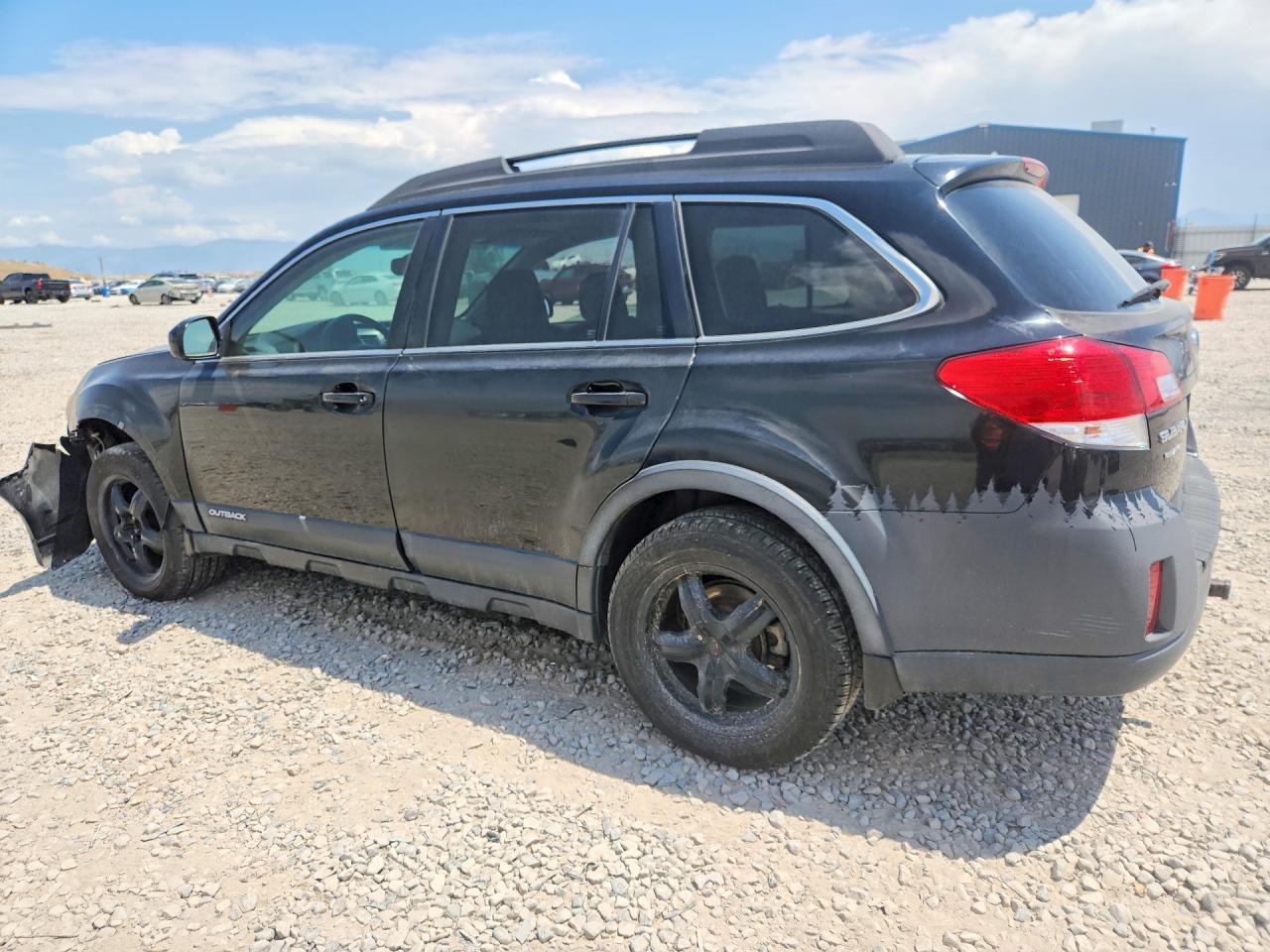 2013 Subaru Outback 2.5i Premium Black vin: 4S4BRCCC4D3269138