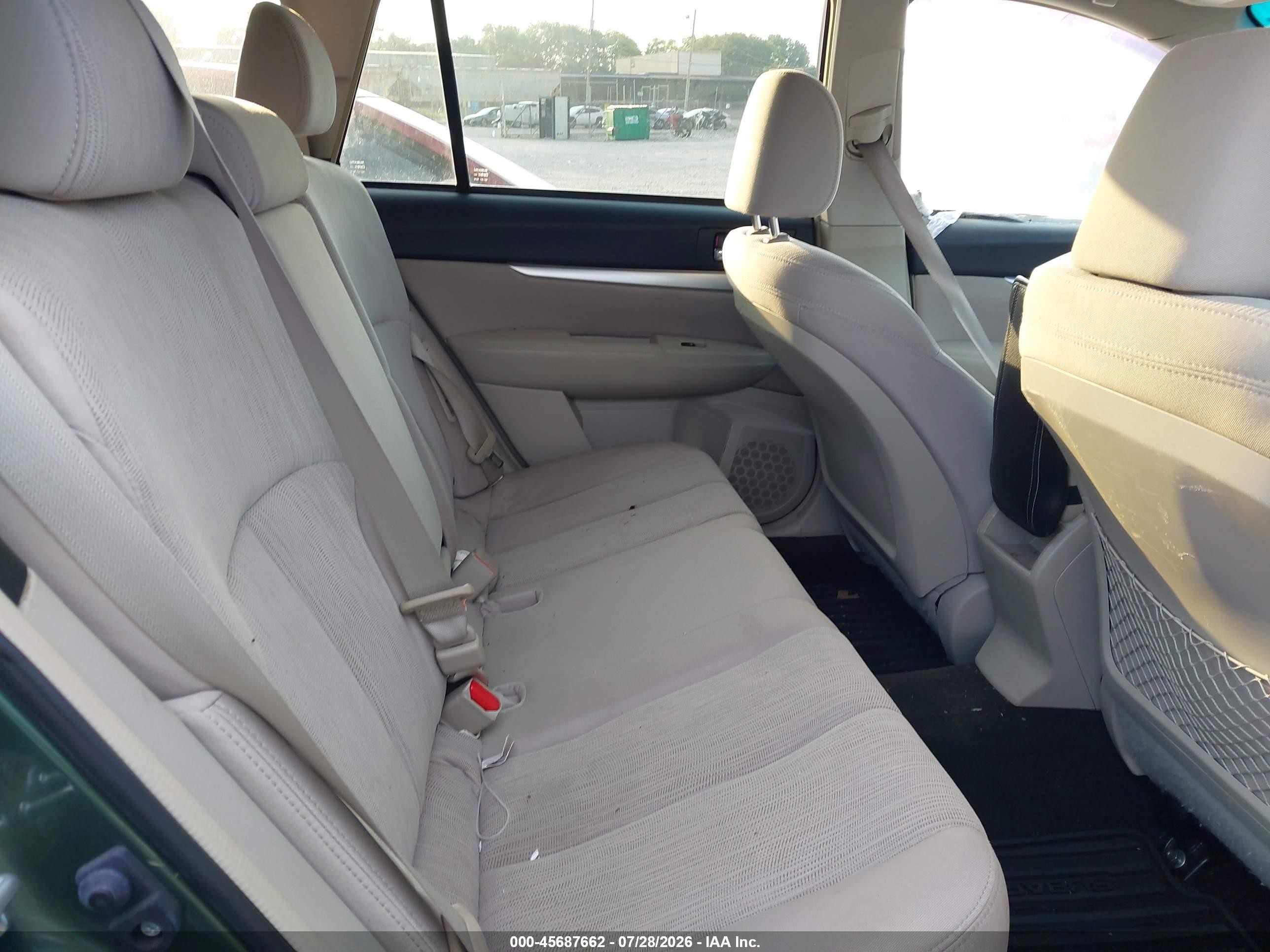 2013 Subaru Outback 2.5i Premium Green vin: 4S4BRCCC4D3307659