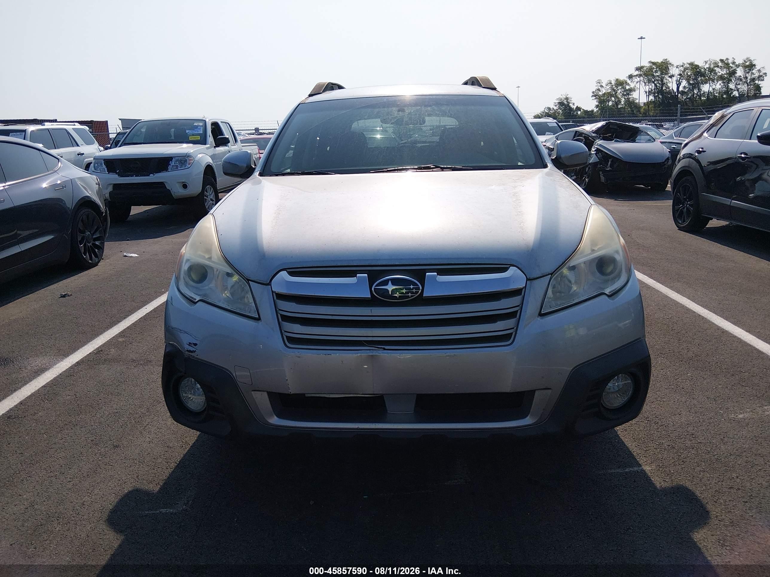 2014 Subaru Outback 2.5i Premium Silver vin: 4S4BRCCC4E3222662