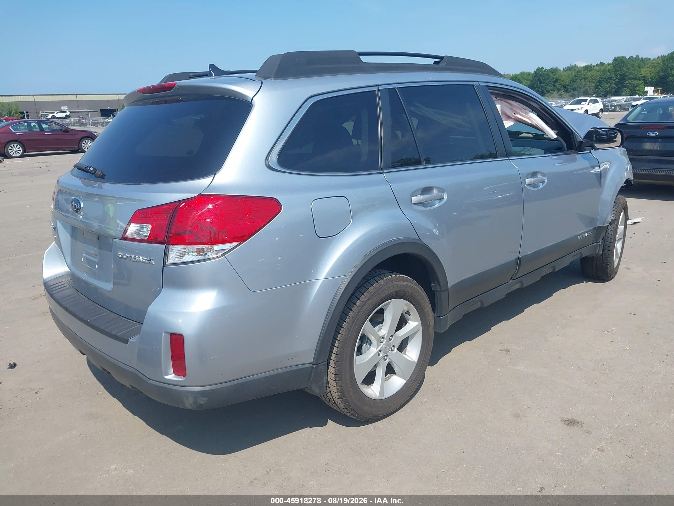 2014 Subaru Outback 2.5i Premium Silver vin: 4S4BRCCC4E3233337