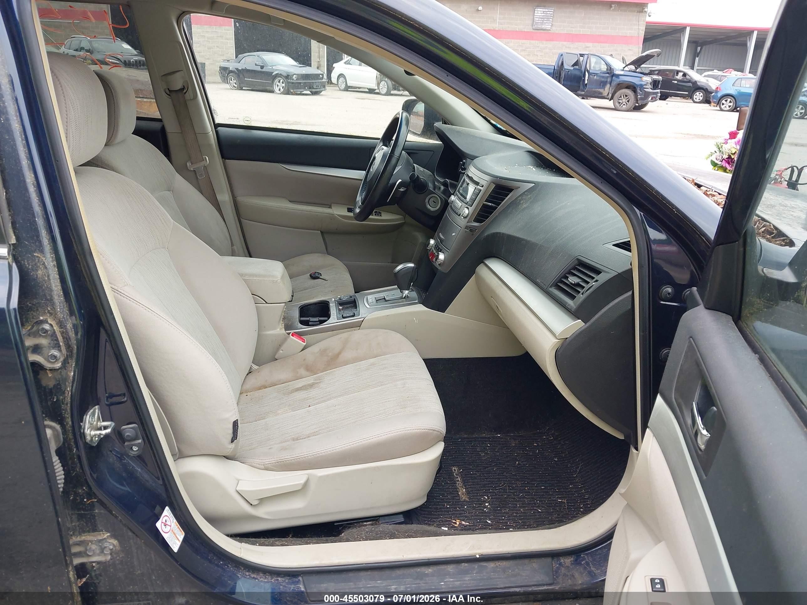 2013 Subaru Outback 2.5i Premium Blue vin: 4S4BRCCC5D3278799
