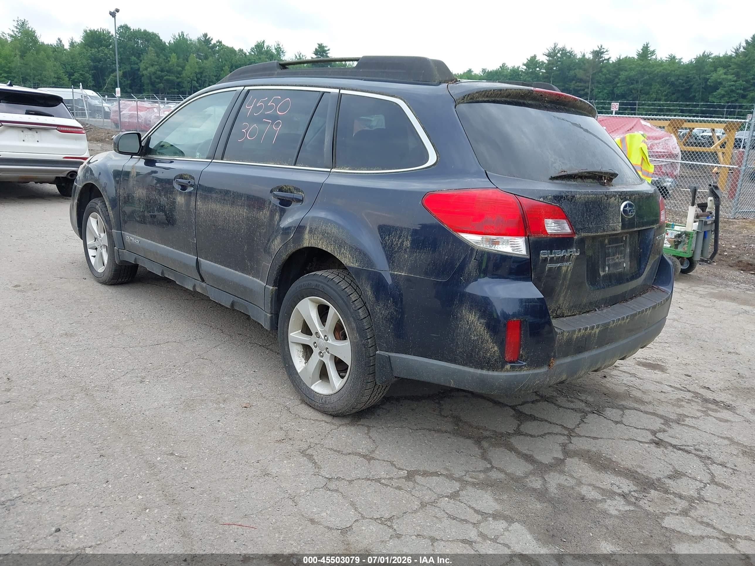2013 Subaru Outback 2.5i Premium Blue vin: 4S4BRCCC5D3278799